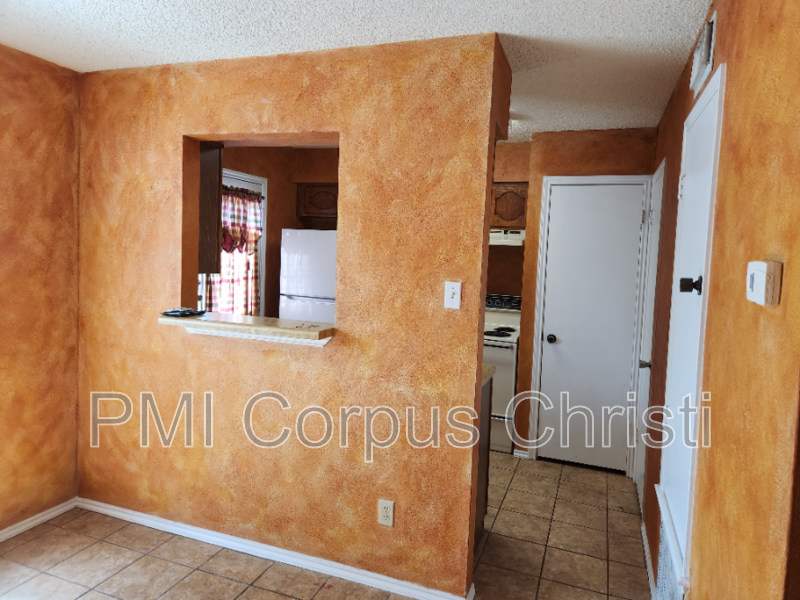 6702 Everhart Rd – photo 5