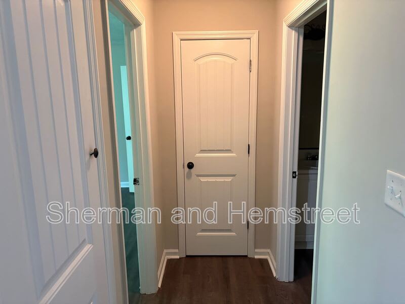 3101 London Court, Apt 204 – photo 5