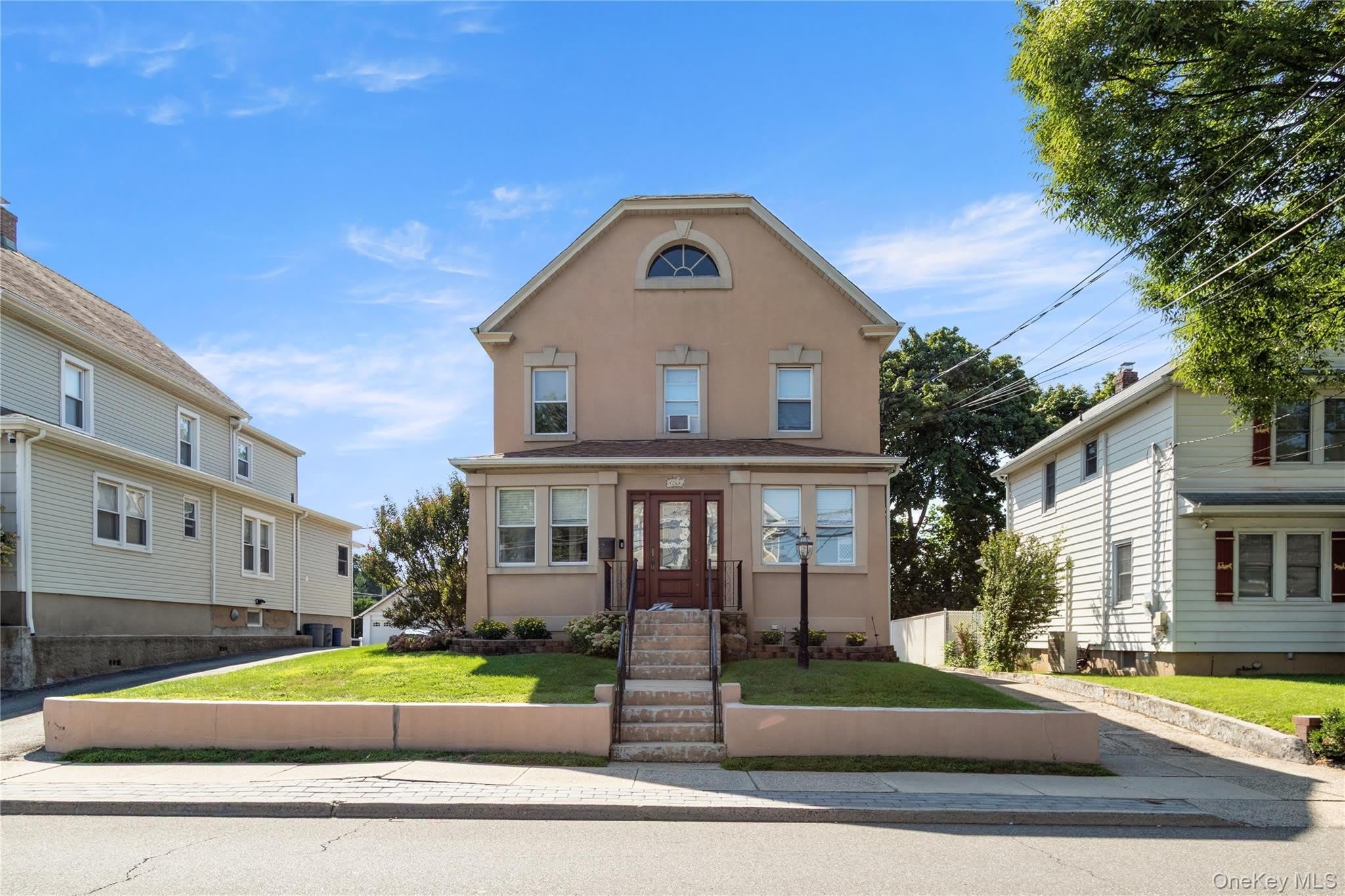 26 S Bayles Avenue – photo 1