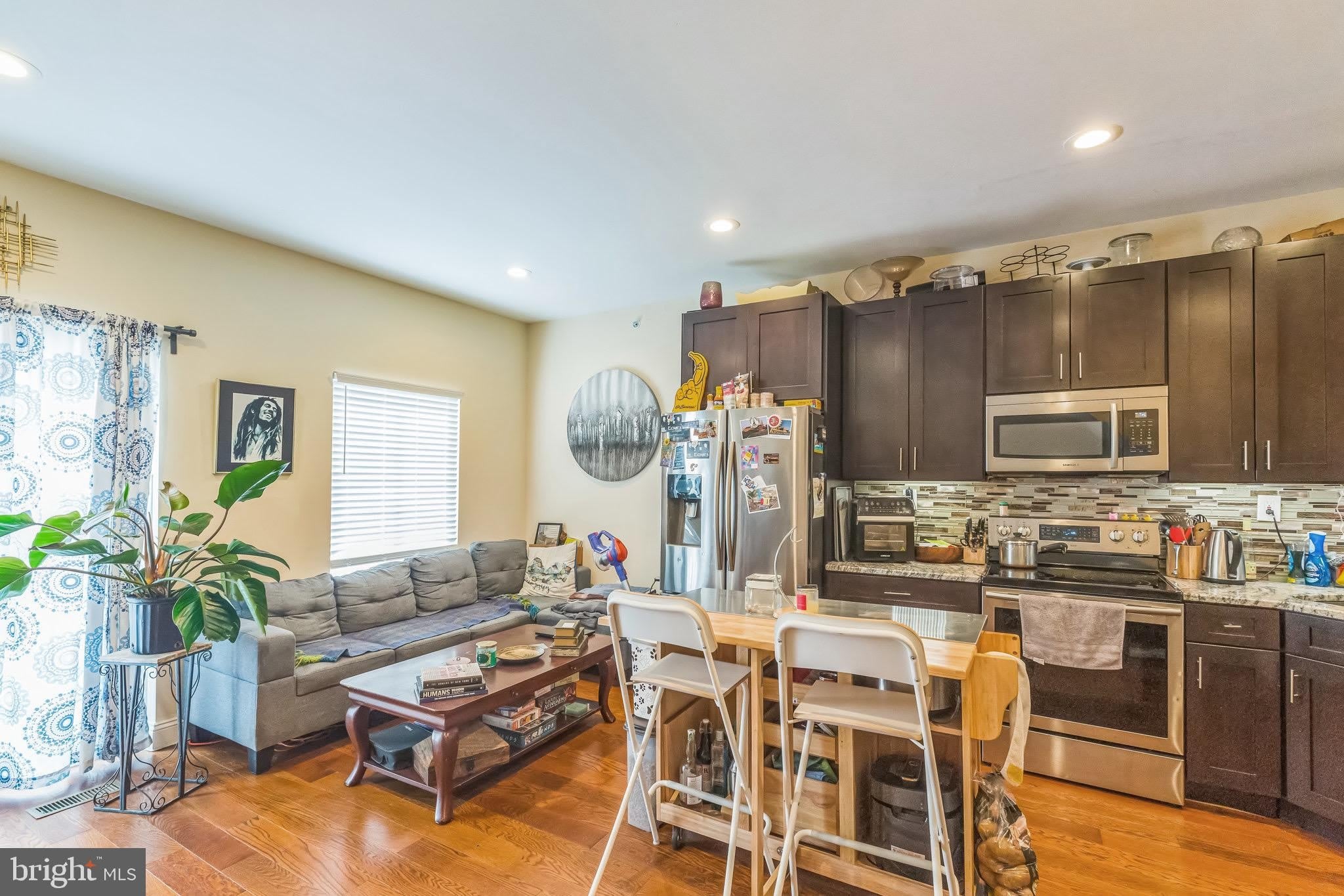 1614 CAMBRIDGE Street – photo 2