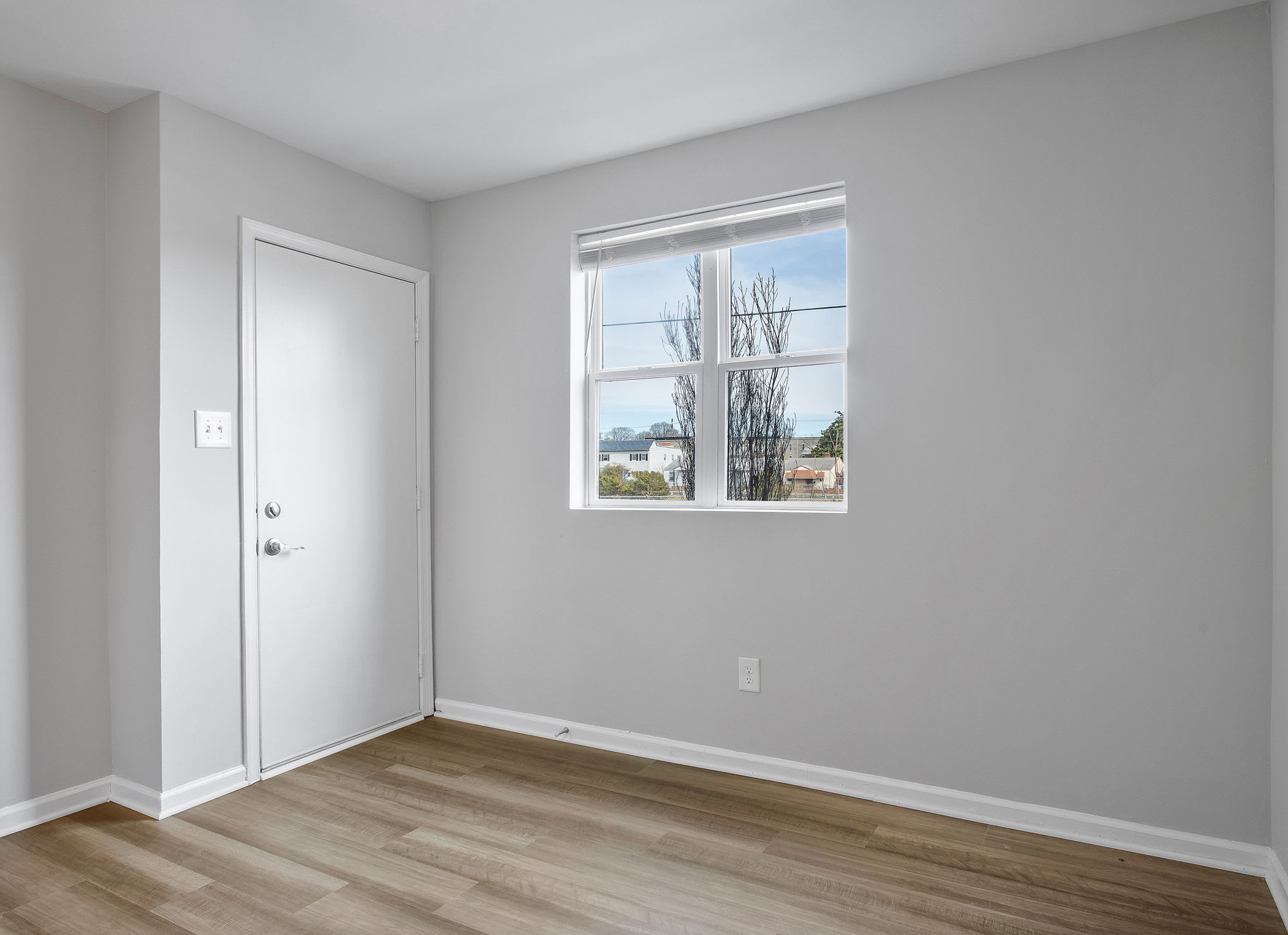 1837 Grayland Avenue – photo 4