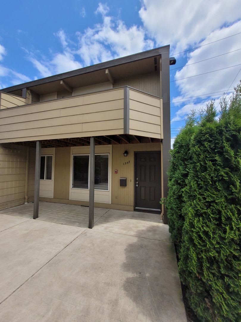 Mill Park Townhomes – photo 3