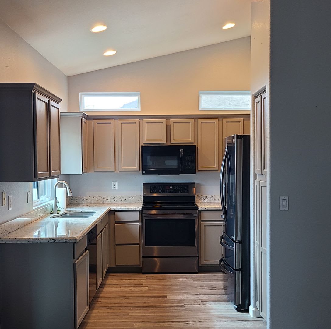 2 Bedroom 2 Bath With 1 Month Free On An 18 Month Lease – photo 4