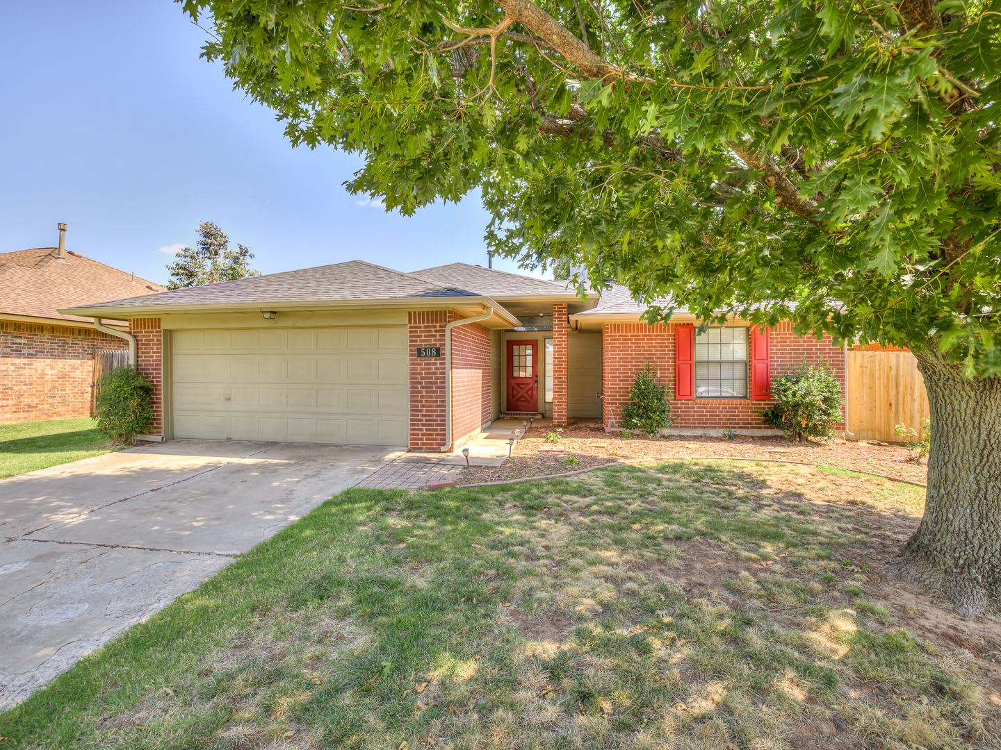 3 bedroom + 2 bathroom + Edmond Schools – photo 1