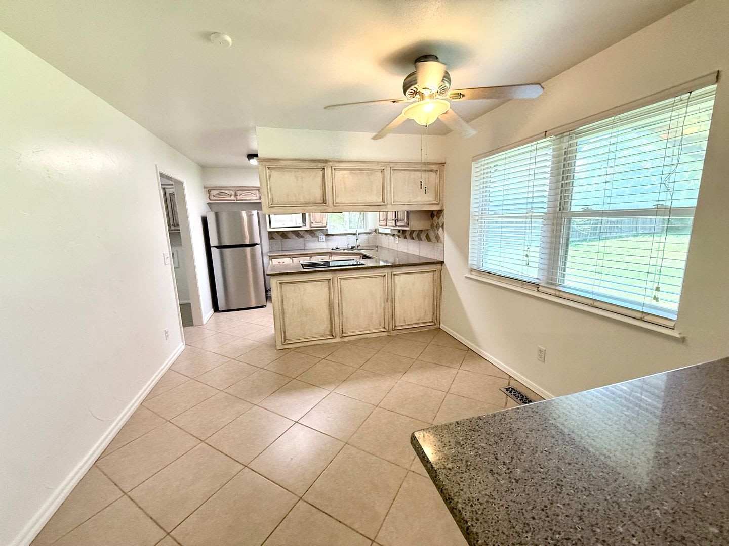 Large 3BD 2BA Home w/ Bonus Area in NW OKC, Edgewater Neighborhood!! – photo 2