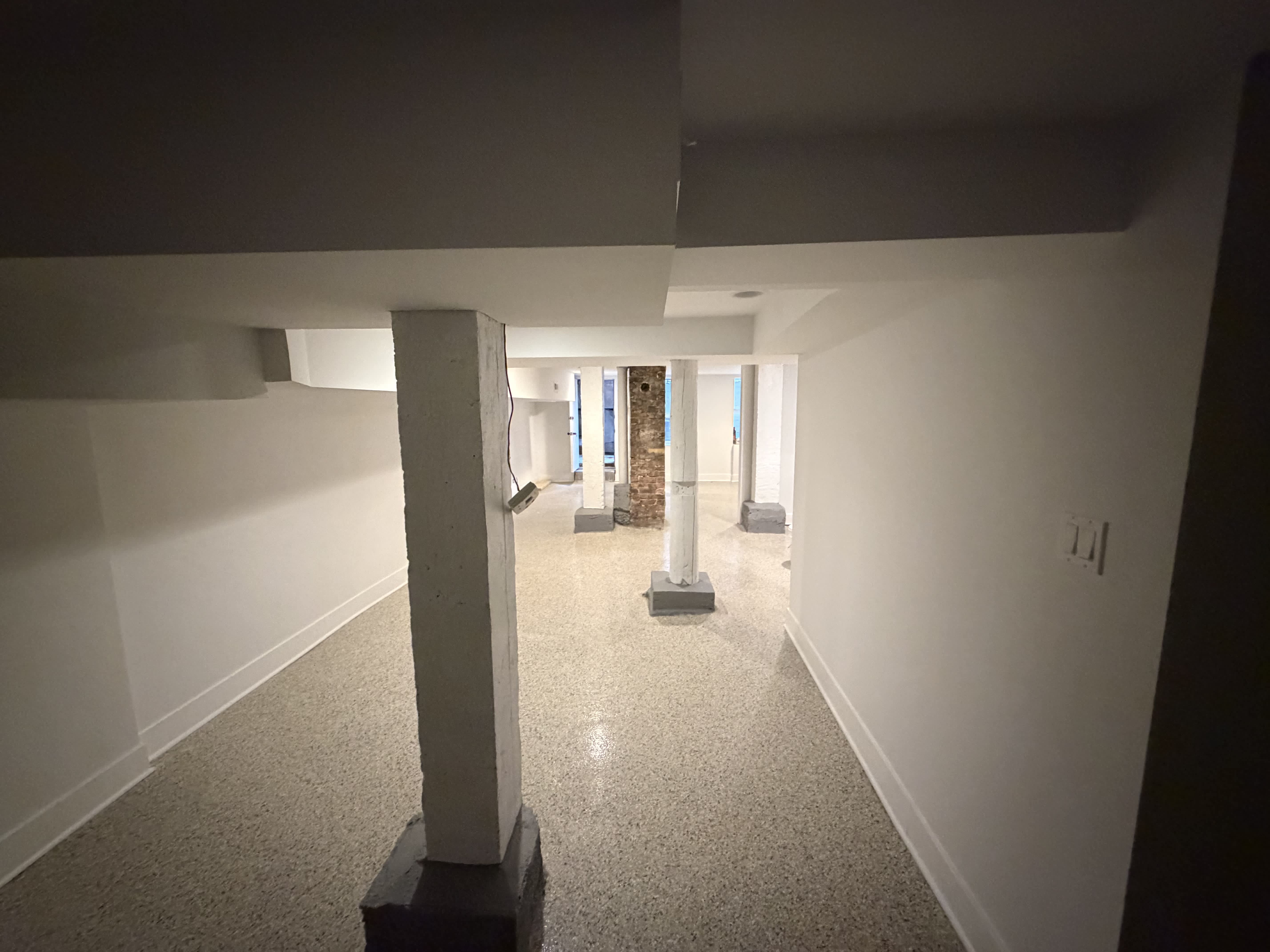 1147 West 17Th Street – photo 2