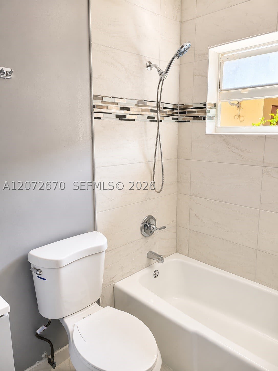 537 SW 2nd Pl – photo 3