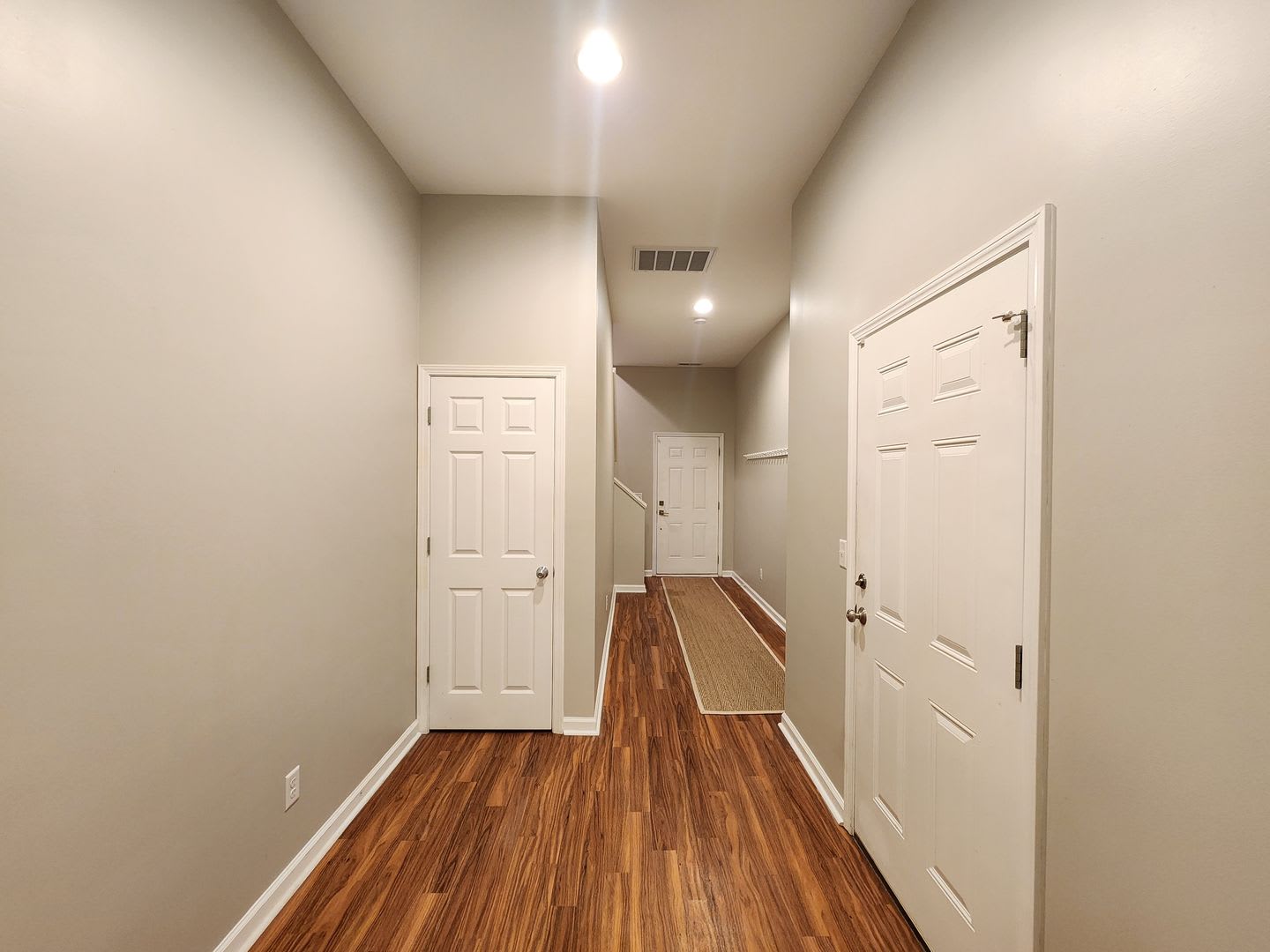 Well Maintained Woodfin Townhouse Rental! – photo 4