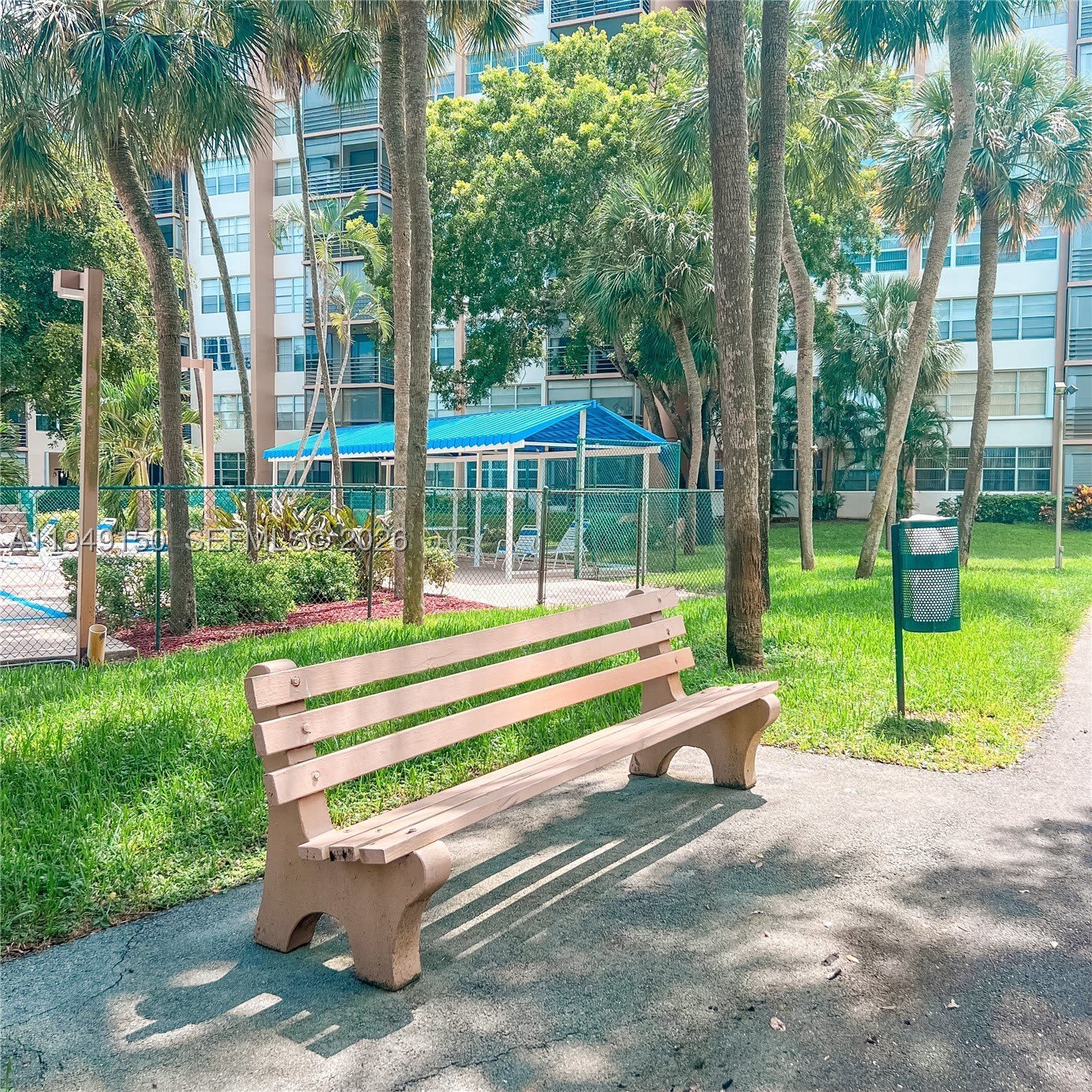 1000 Saint Charles Pl – photo 4