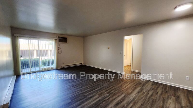 421, 441, 461 & 481 N Broadway Street – photo 2