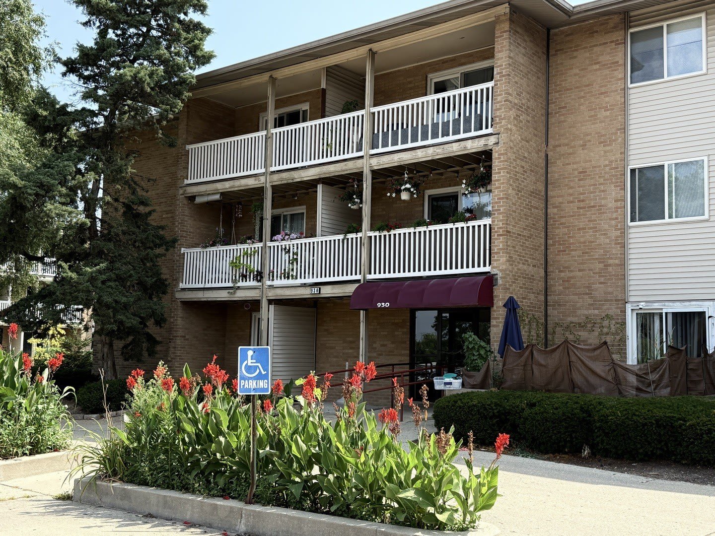 930 Beau Drive – photo 1