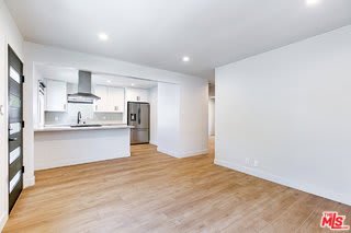 10420 Regent Street – photo 5