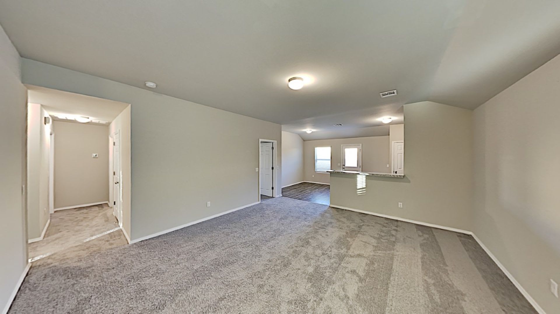 Beautiful 3 Bedroom 2 Bath Home In Mustang Schools – photo 5