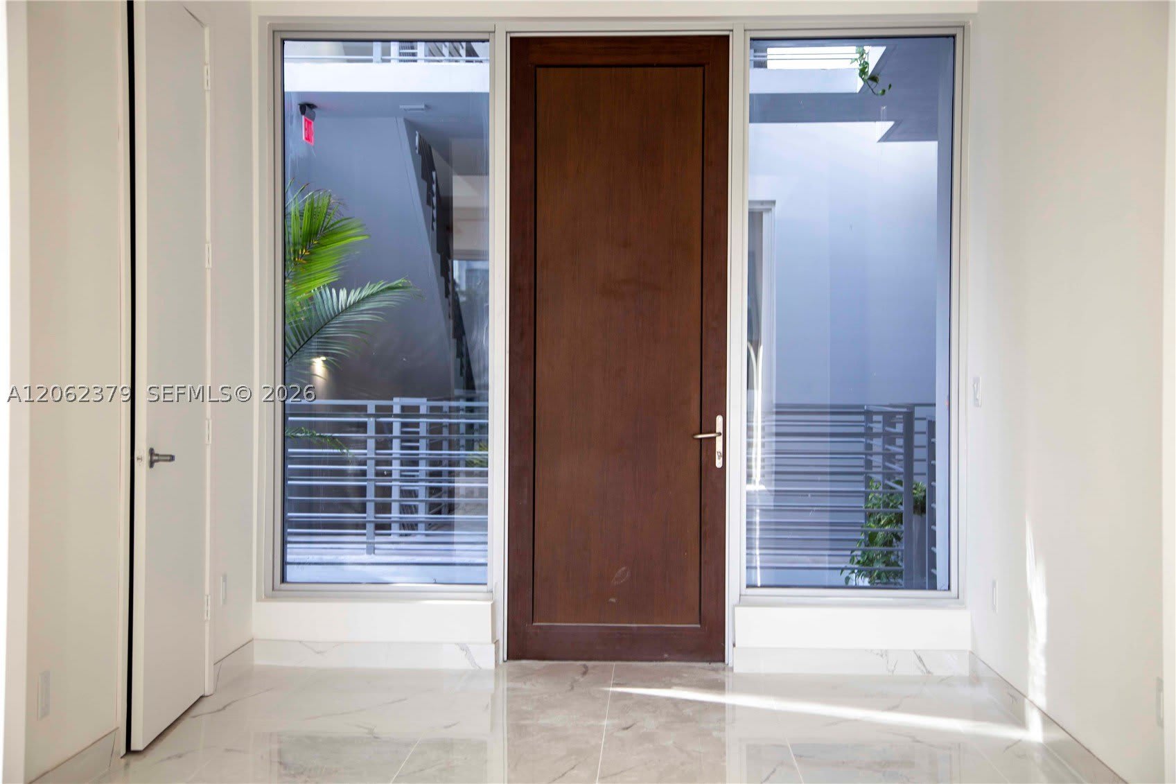 529 SW 11th St – photo 4