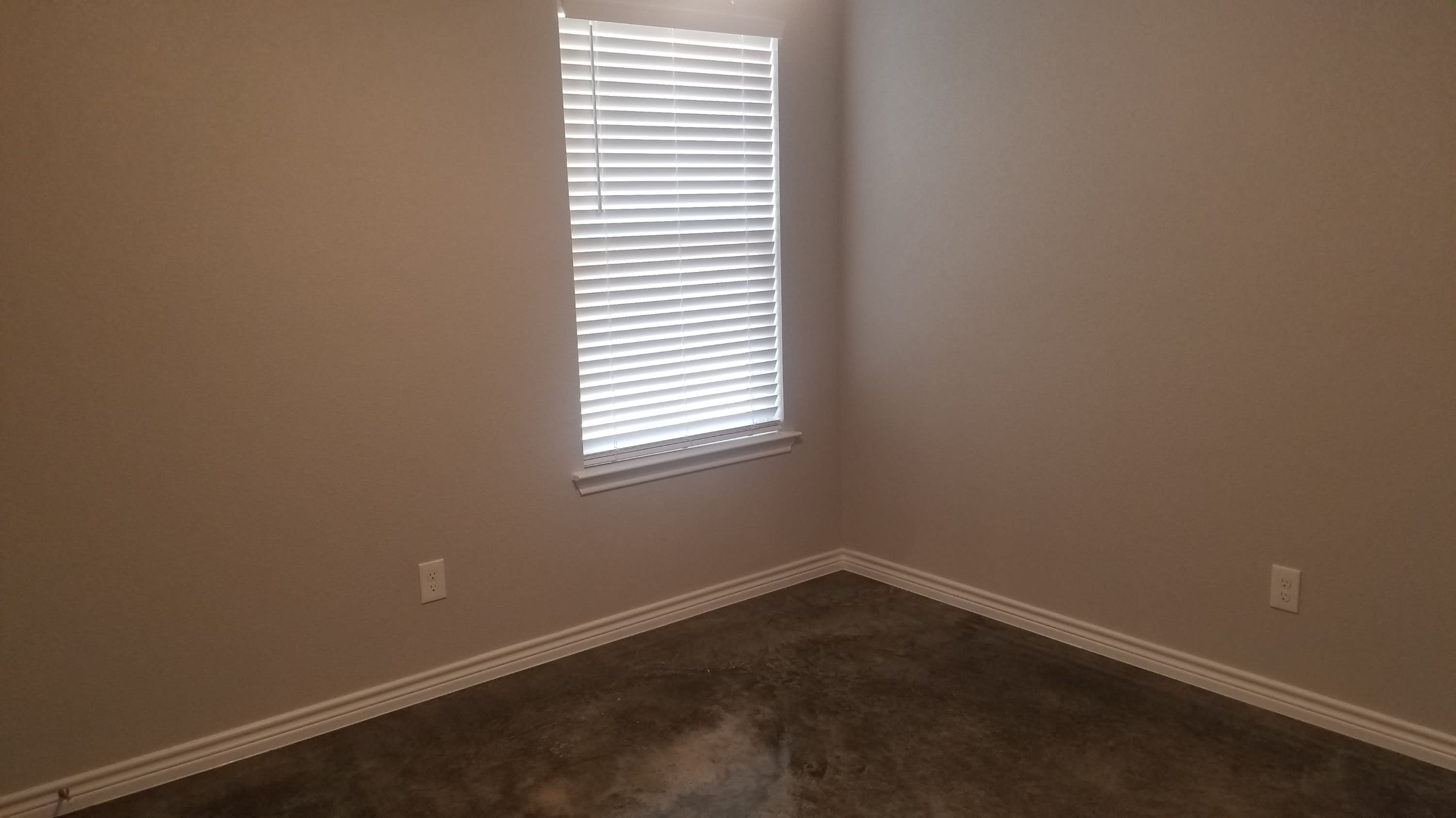202 Lowes Boulevard – photo 4