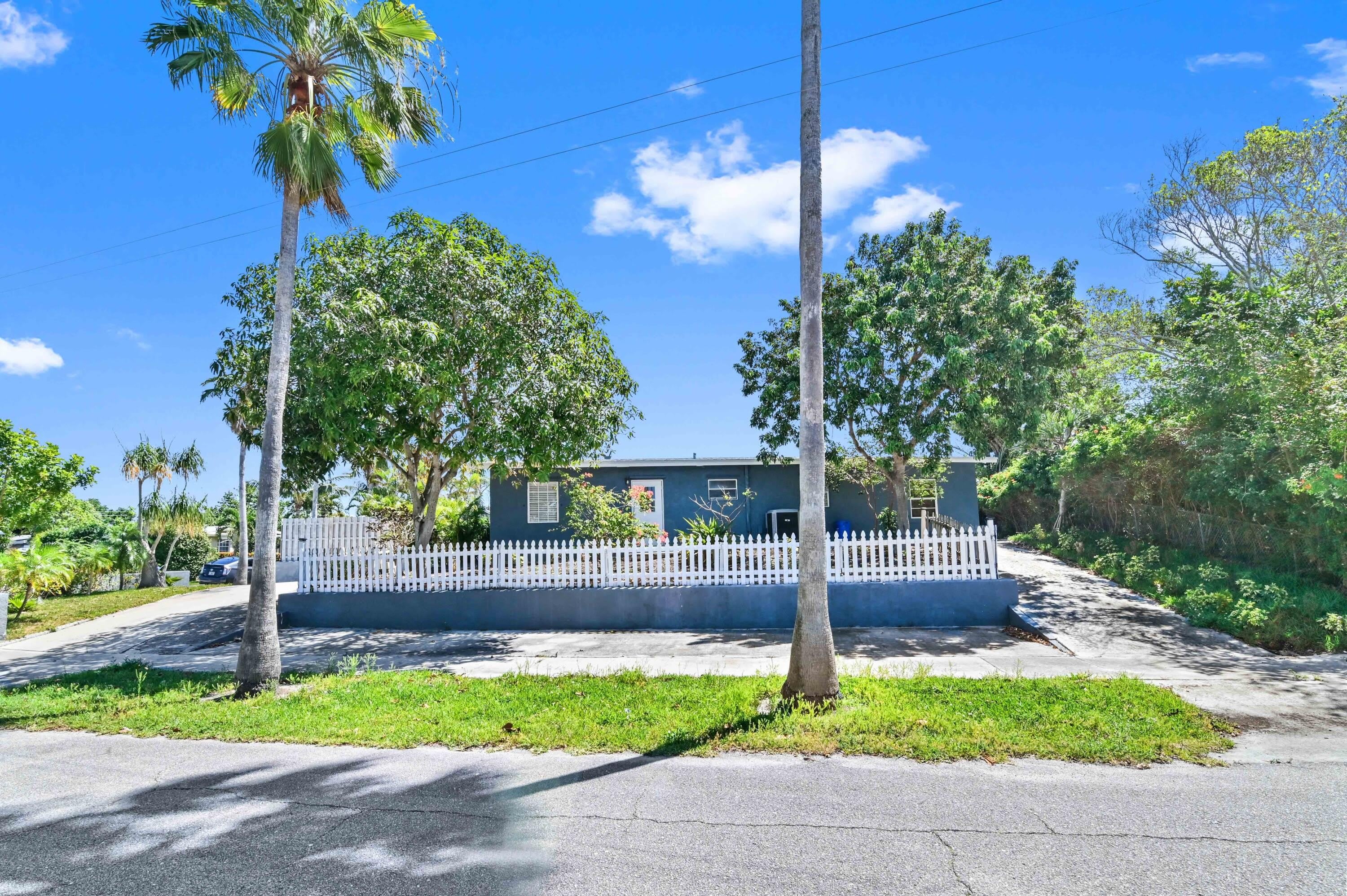 1032 W Jennings Street – photo 3