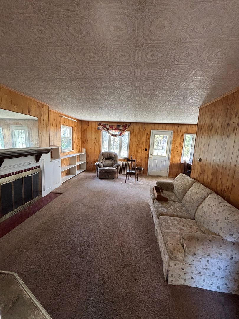 Charming 2 Bedroom Single Family Home With Garage And Off Street Parking – photo 5