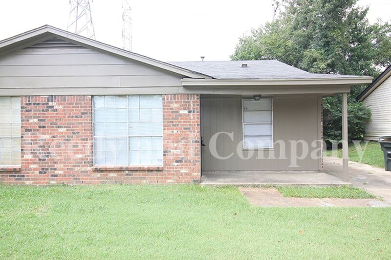 3385 Barbwood Dr – photo 1