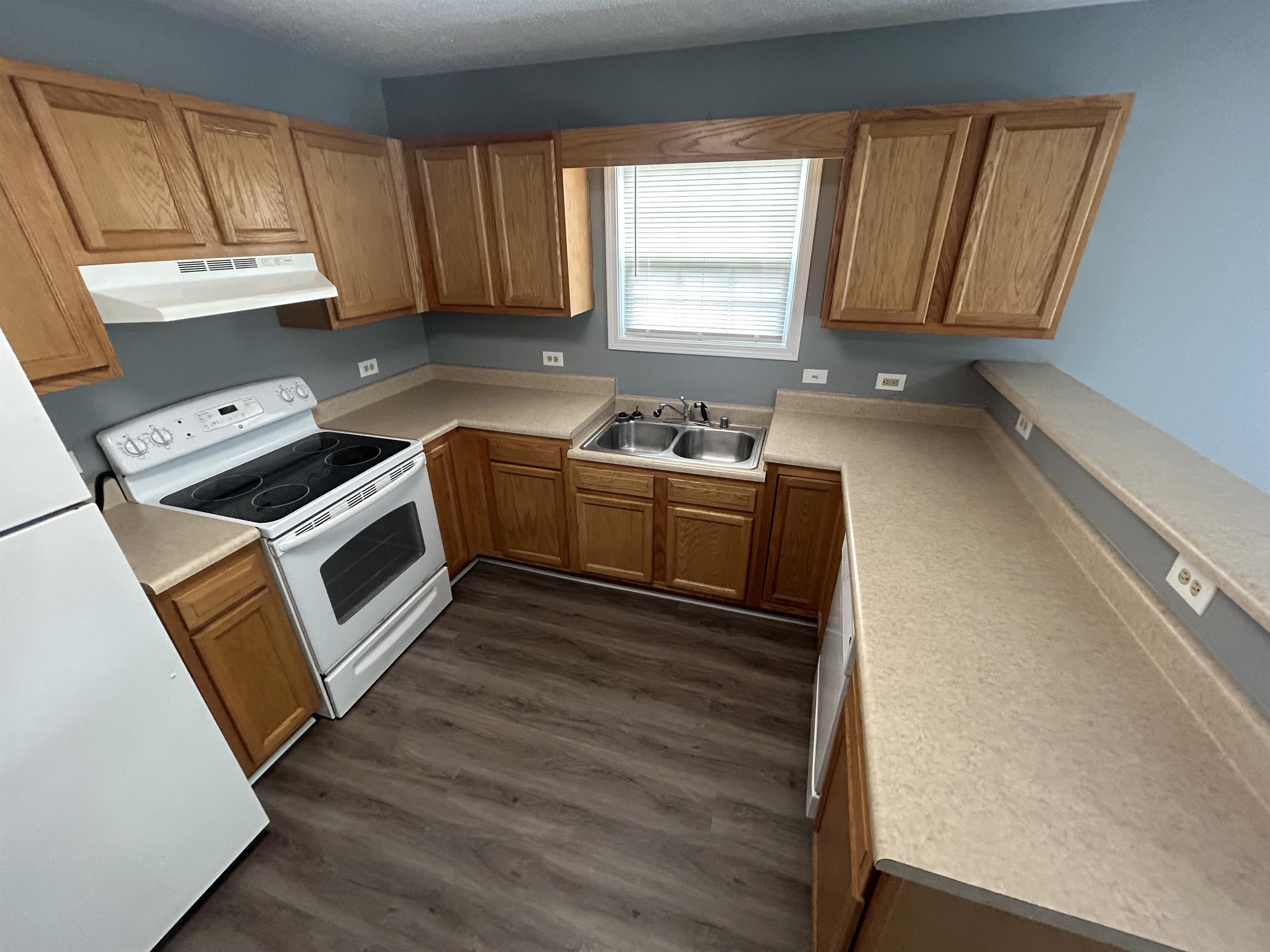 466 Springfield Road – photo 2