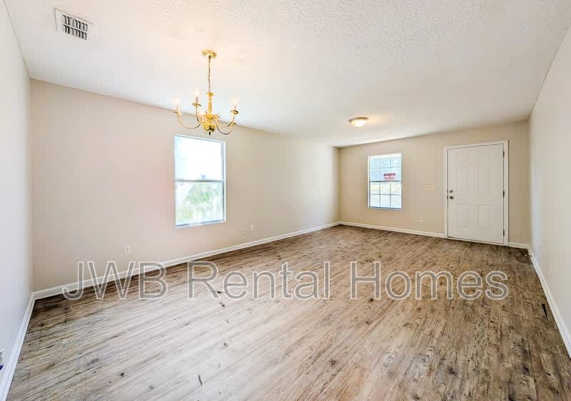 8459 Hare Ave – photo 4