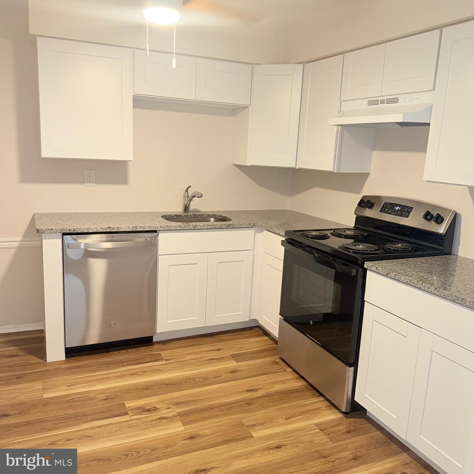 603 SILVER Court – photo 2