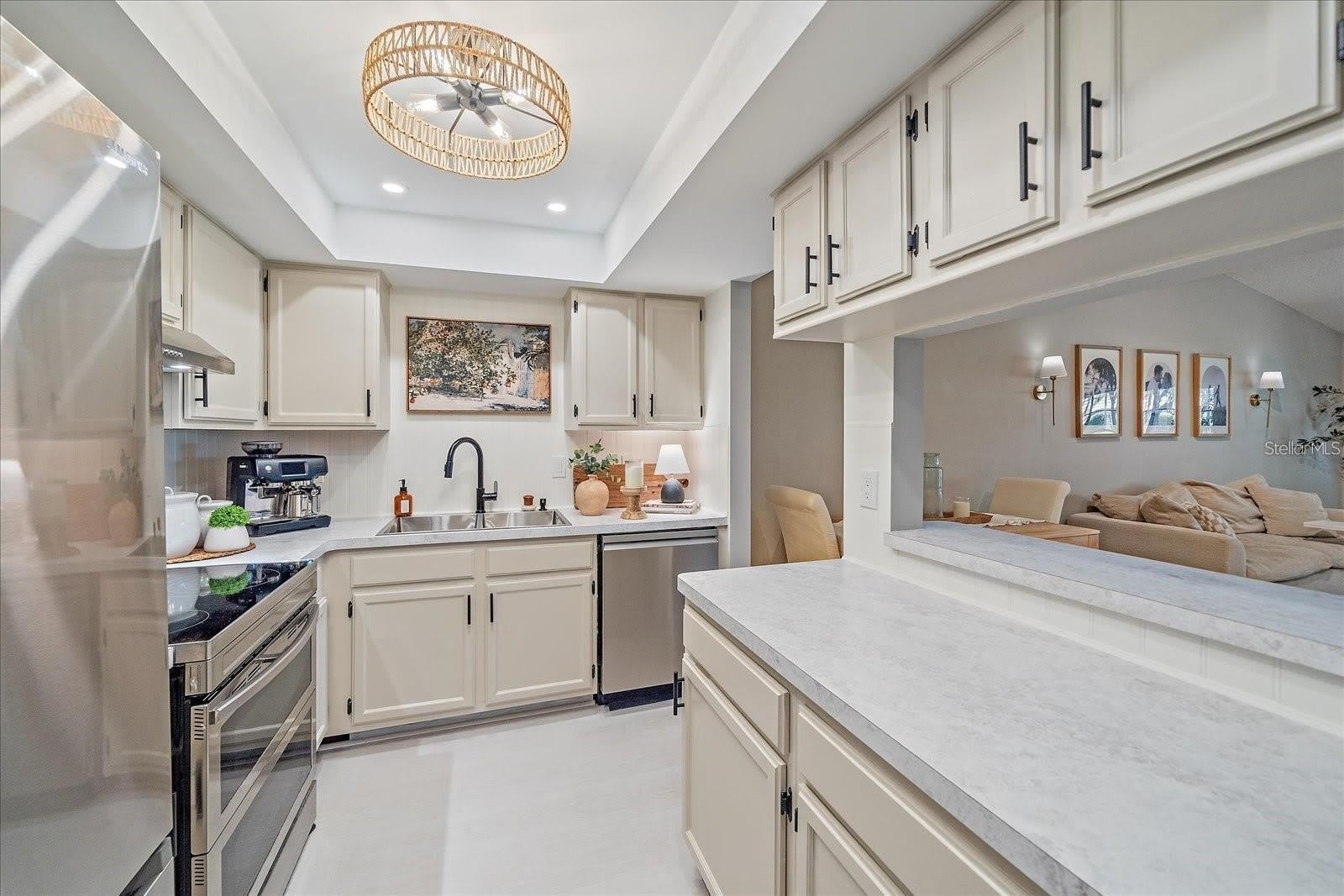 1211 CAPRI ISLES Boulevard – photo 5