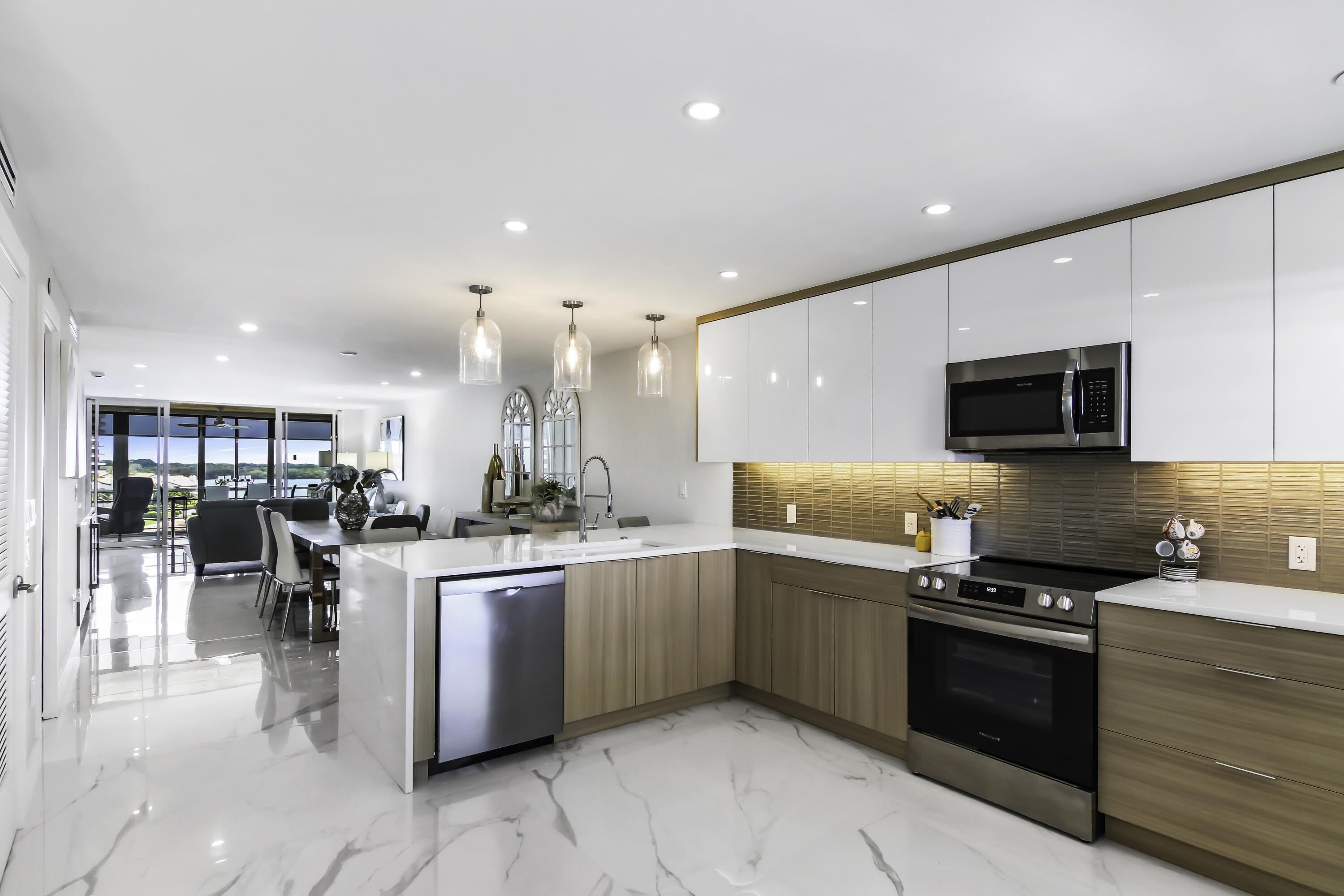 44 Yacht Club Drive – photo 1