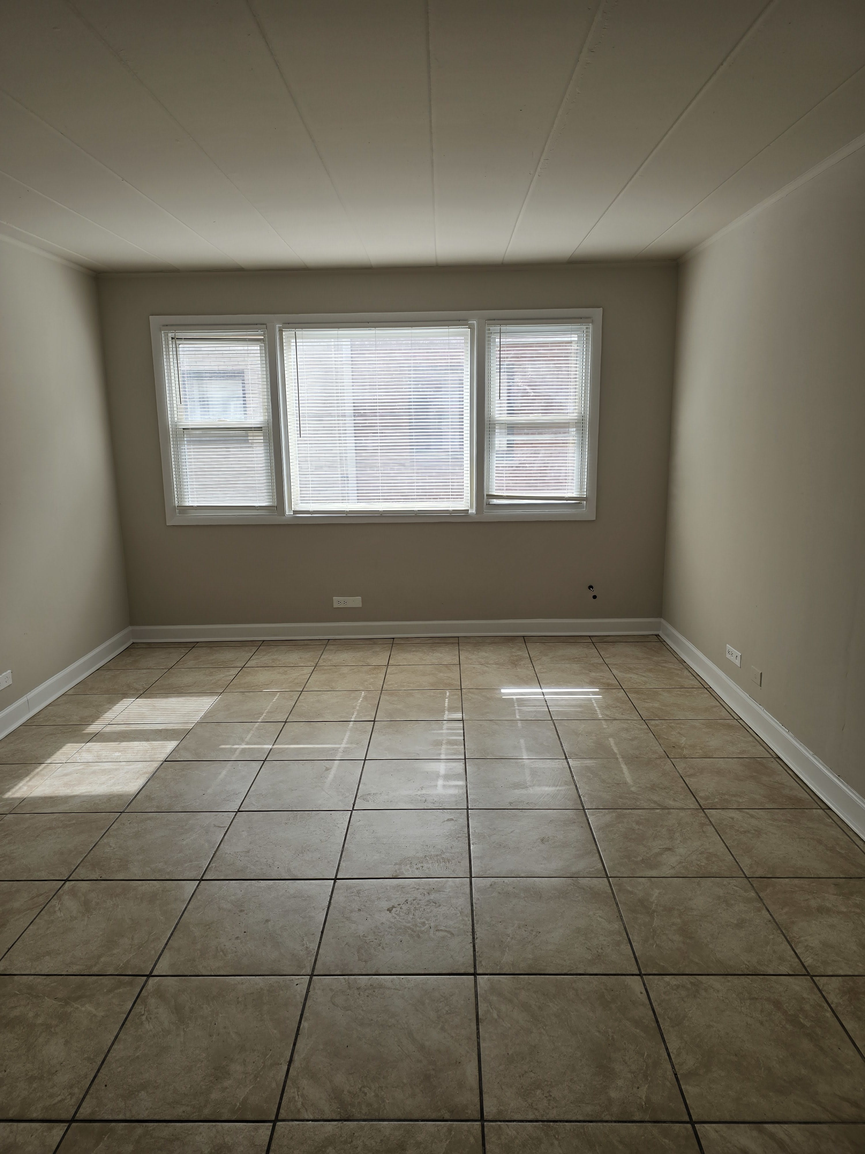 9610-34 Ivanhoe Ave – photo 2