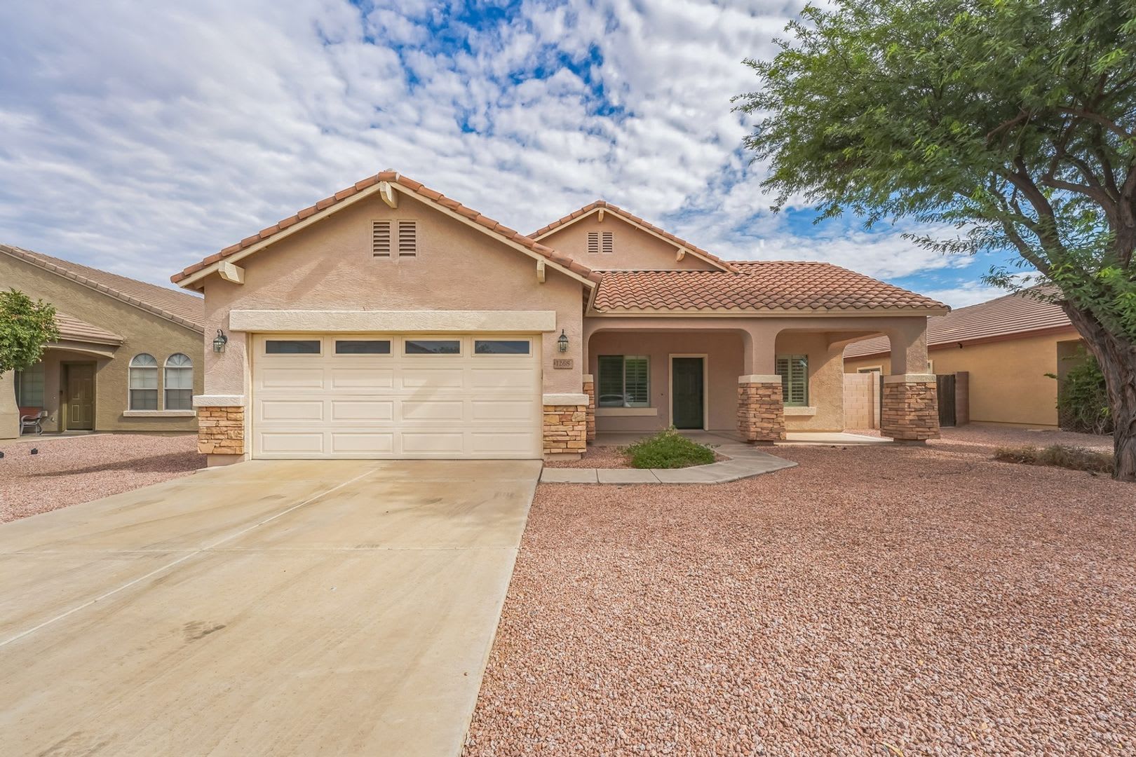 Spacious 4Br House In Gilbert – photo 2