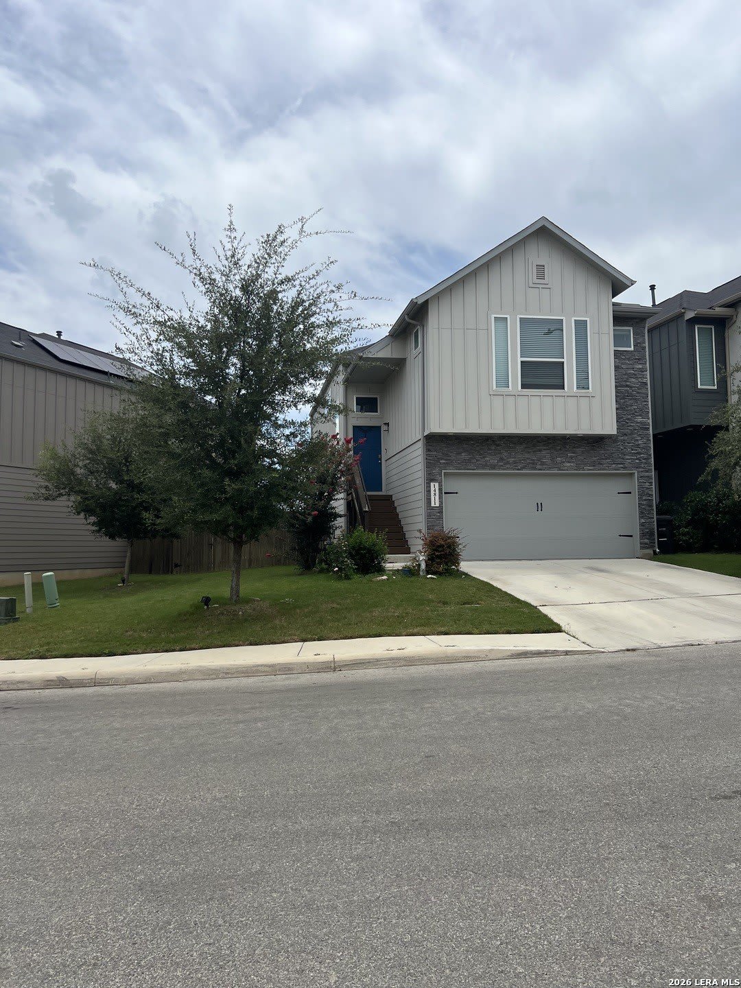 14811 MAVERICK AVE – photo 2