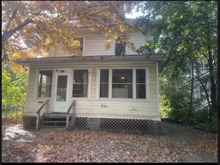 1011 Logan Avenue – photo 1