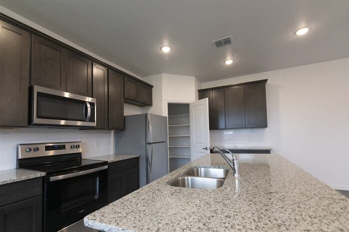 3207 Anna Street – photo 2