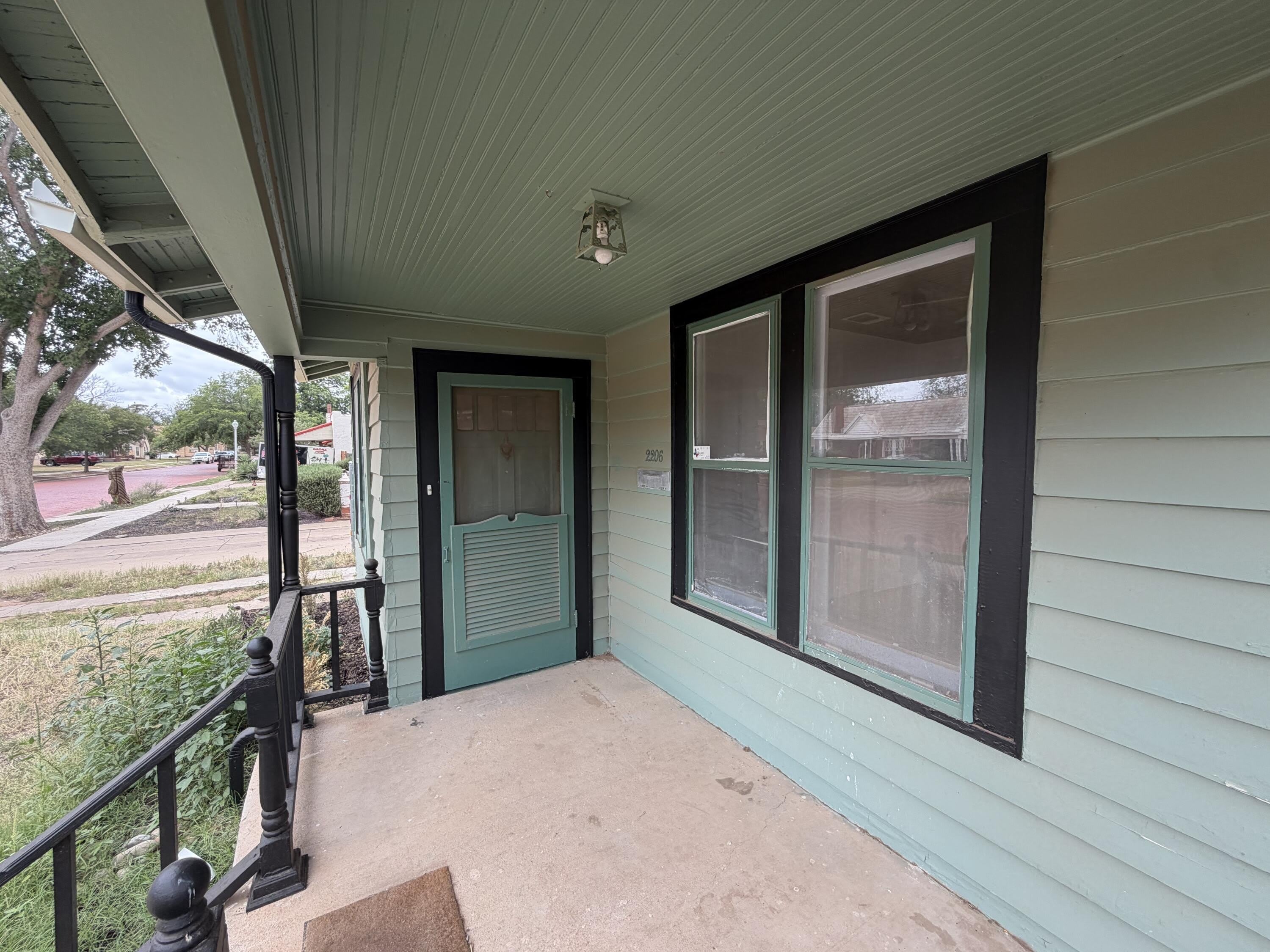 2206 16th Street – photo 2
