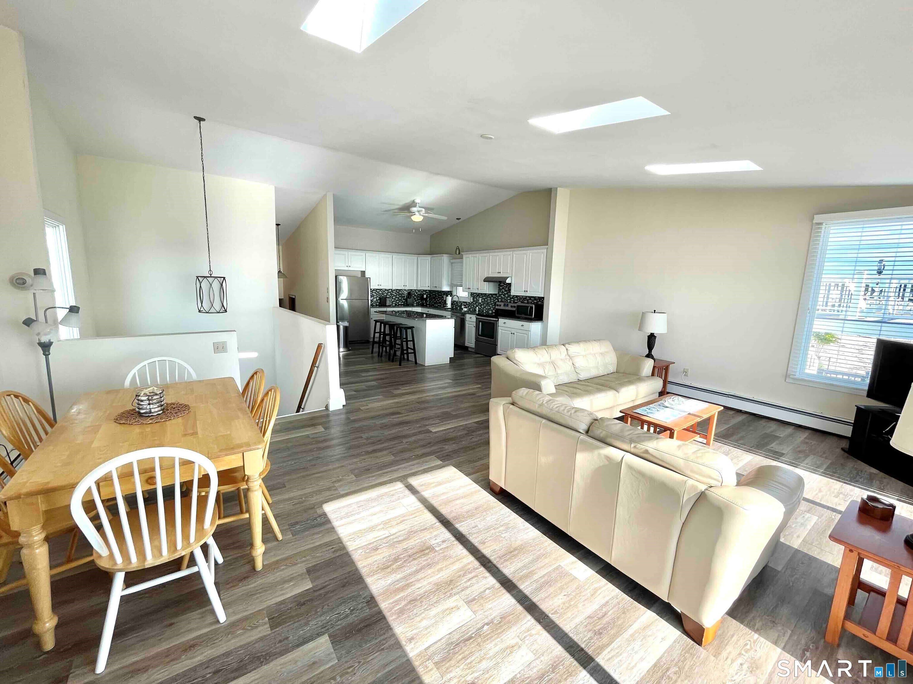 747 E Broadway – photo 5