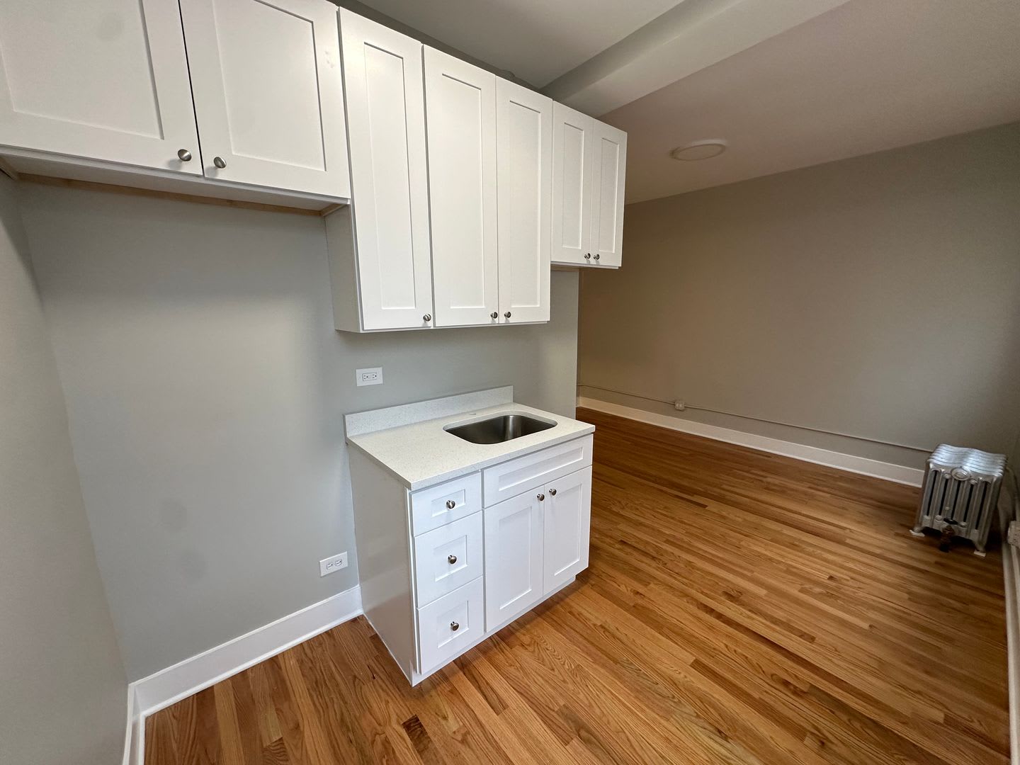 4902 N St Louis Ave – photo 2