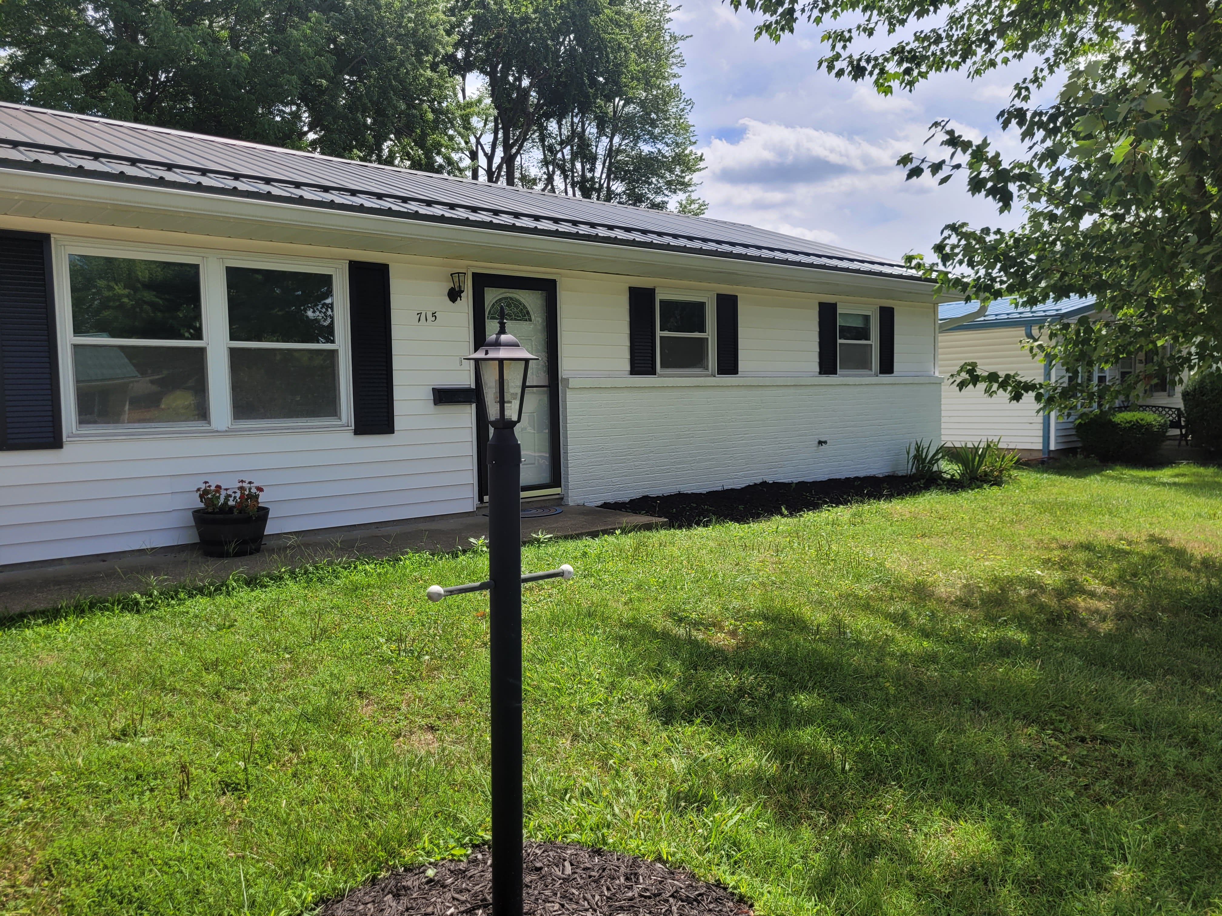 715 South Hickory Drive – photo 2