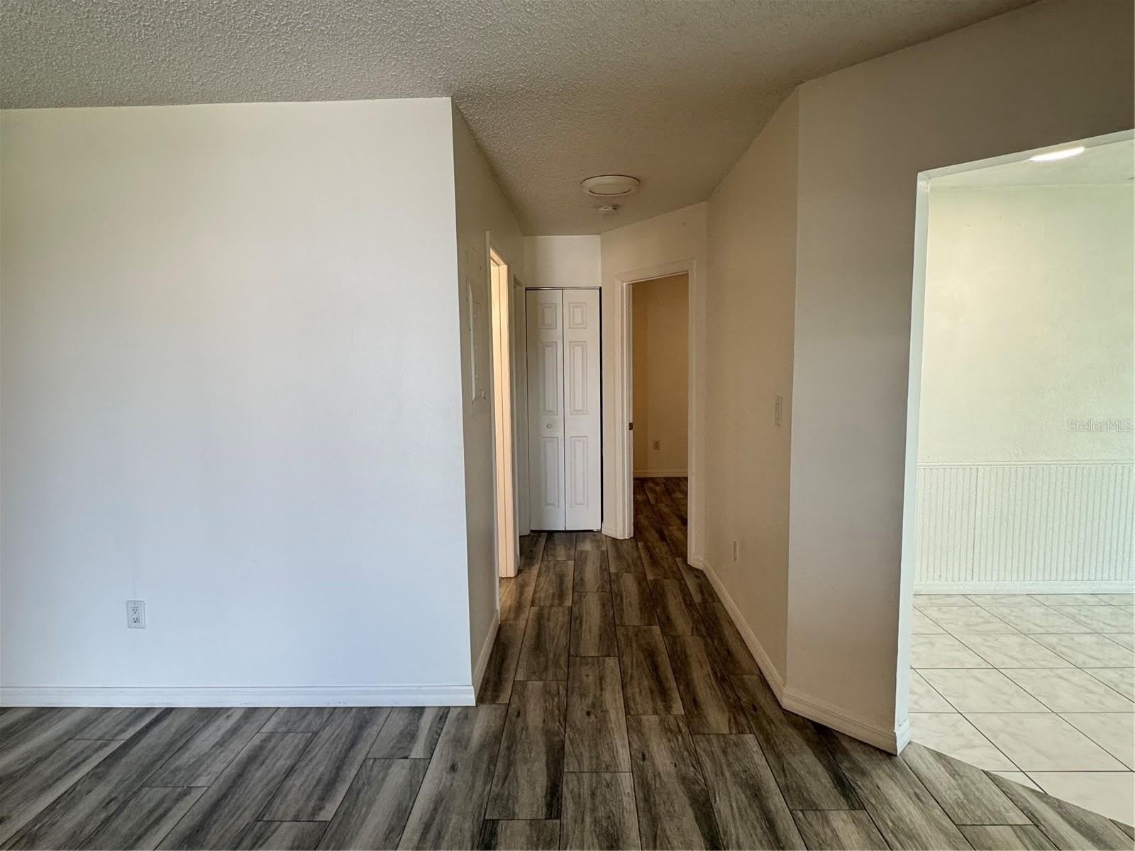215 FERNWOOD ST – photo 2