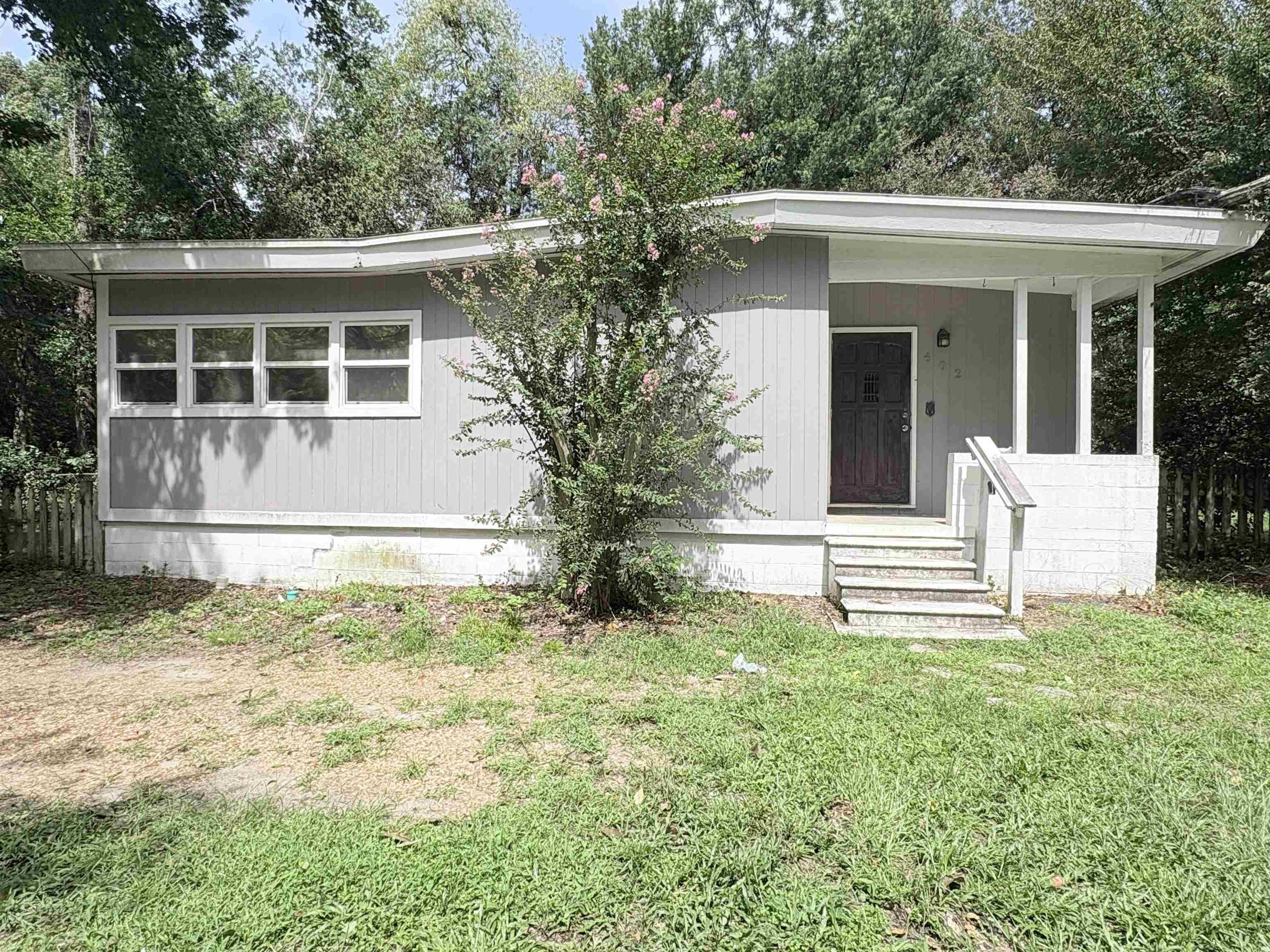 402 Midflow Street – photo 2