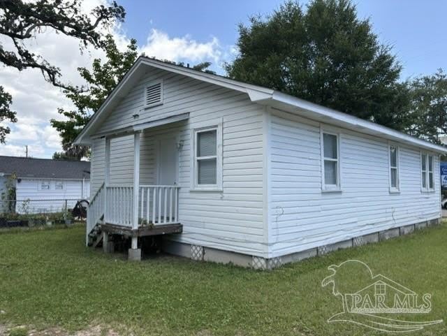 2709 N Davis Hwy – photo 2