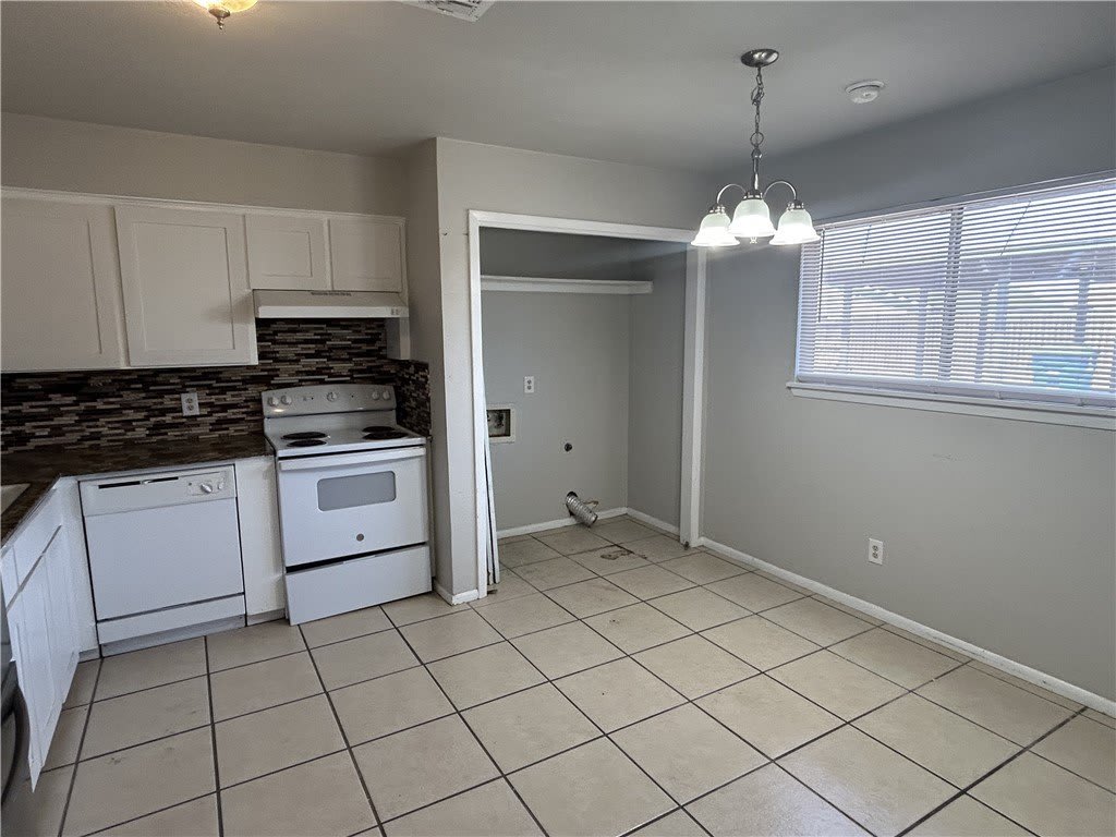 1606 Cimmarron Street – photo 5
