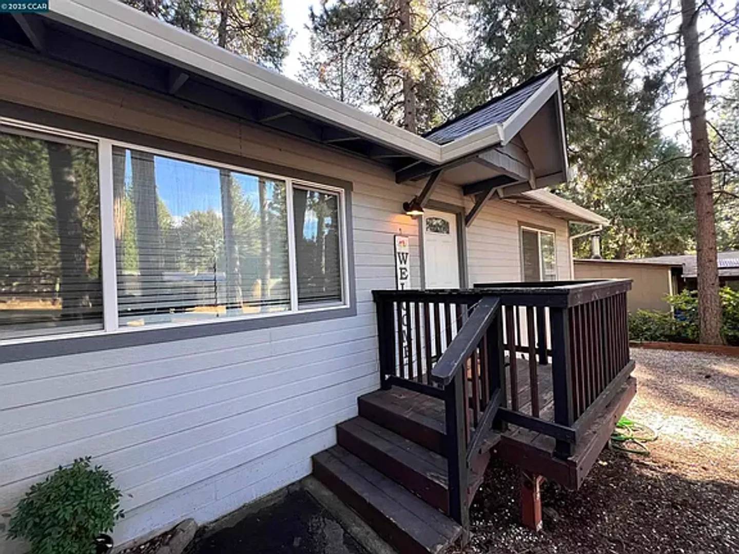 Magalia-2 bed 2 bath home with garage. Natural Landscaping, Newly remodeled – photo 3