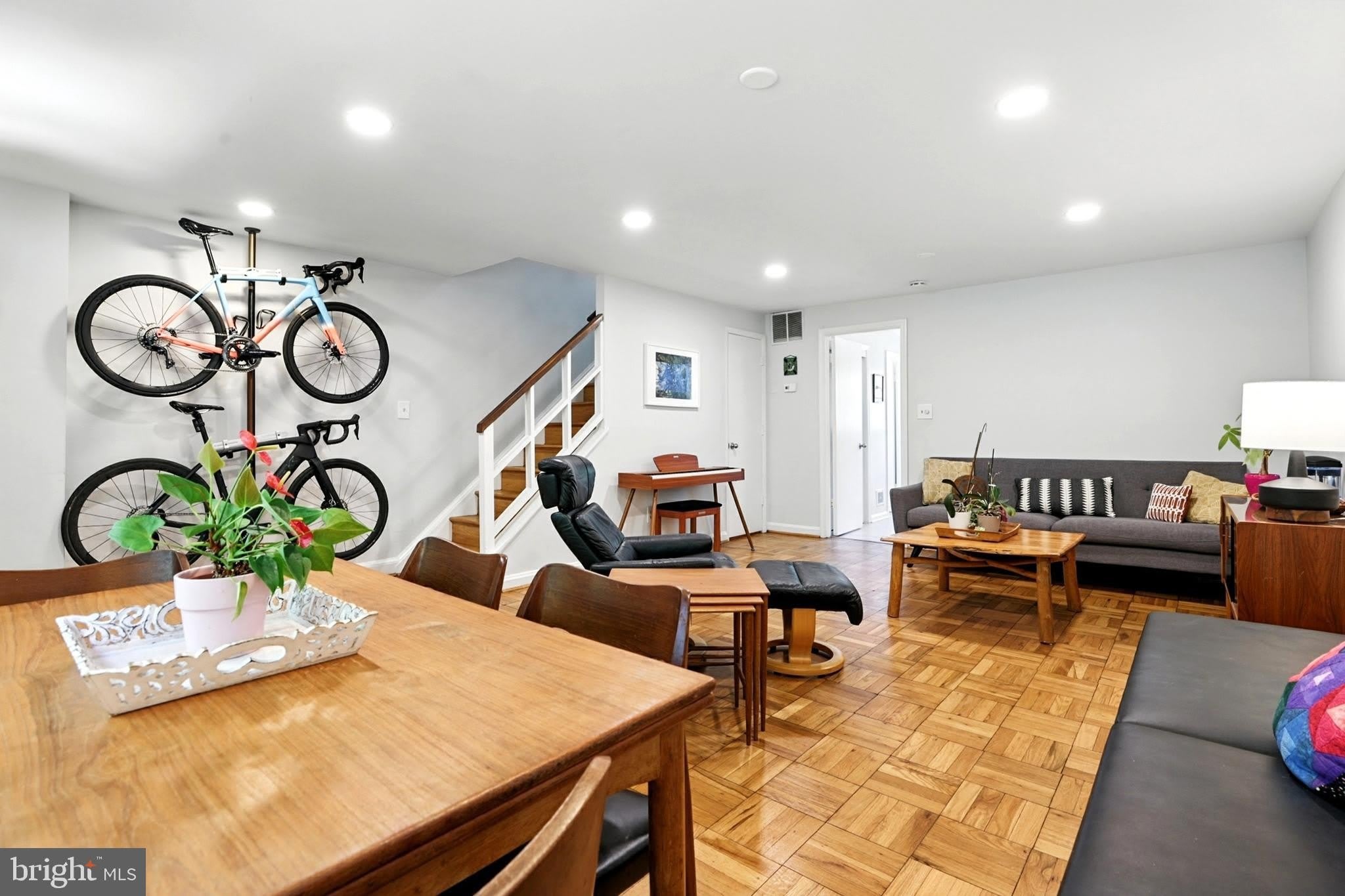 9882 HOLLOW GLEN Place – photo 5