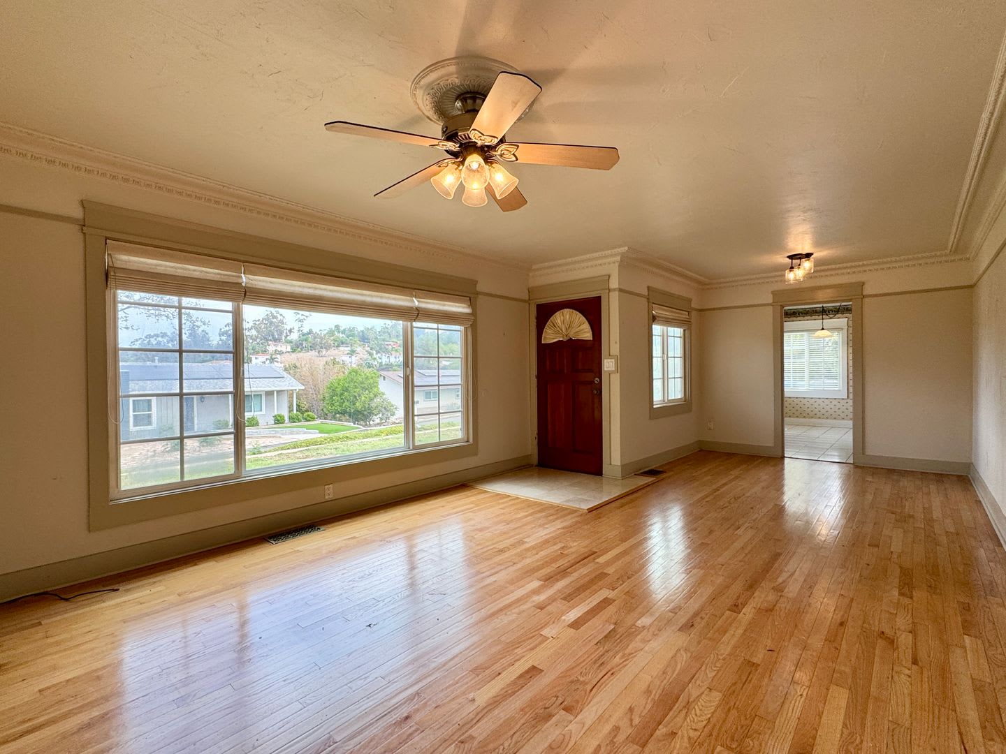 Beautiful 3 Bedroom 1 Bath House w/Central A/C in Spring Valley/La Mesa! – photo 3