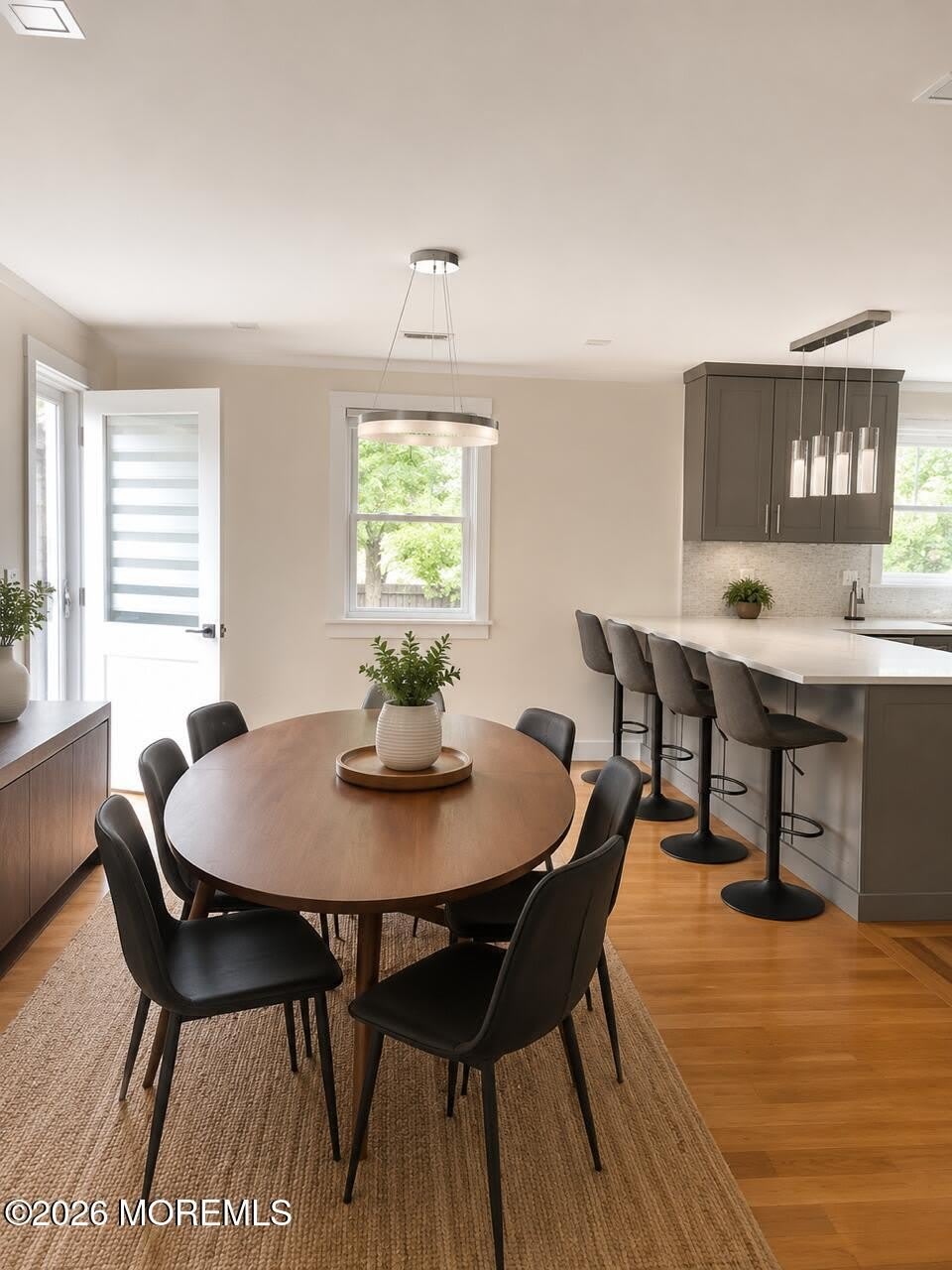 224 Colonial Avenue – photo 3