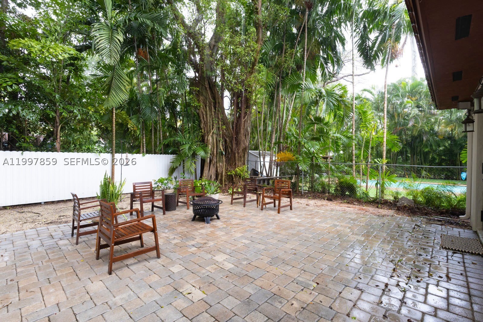 324 SW 30th Rd – photo 5