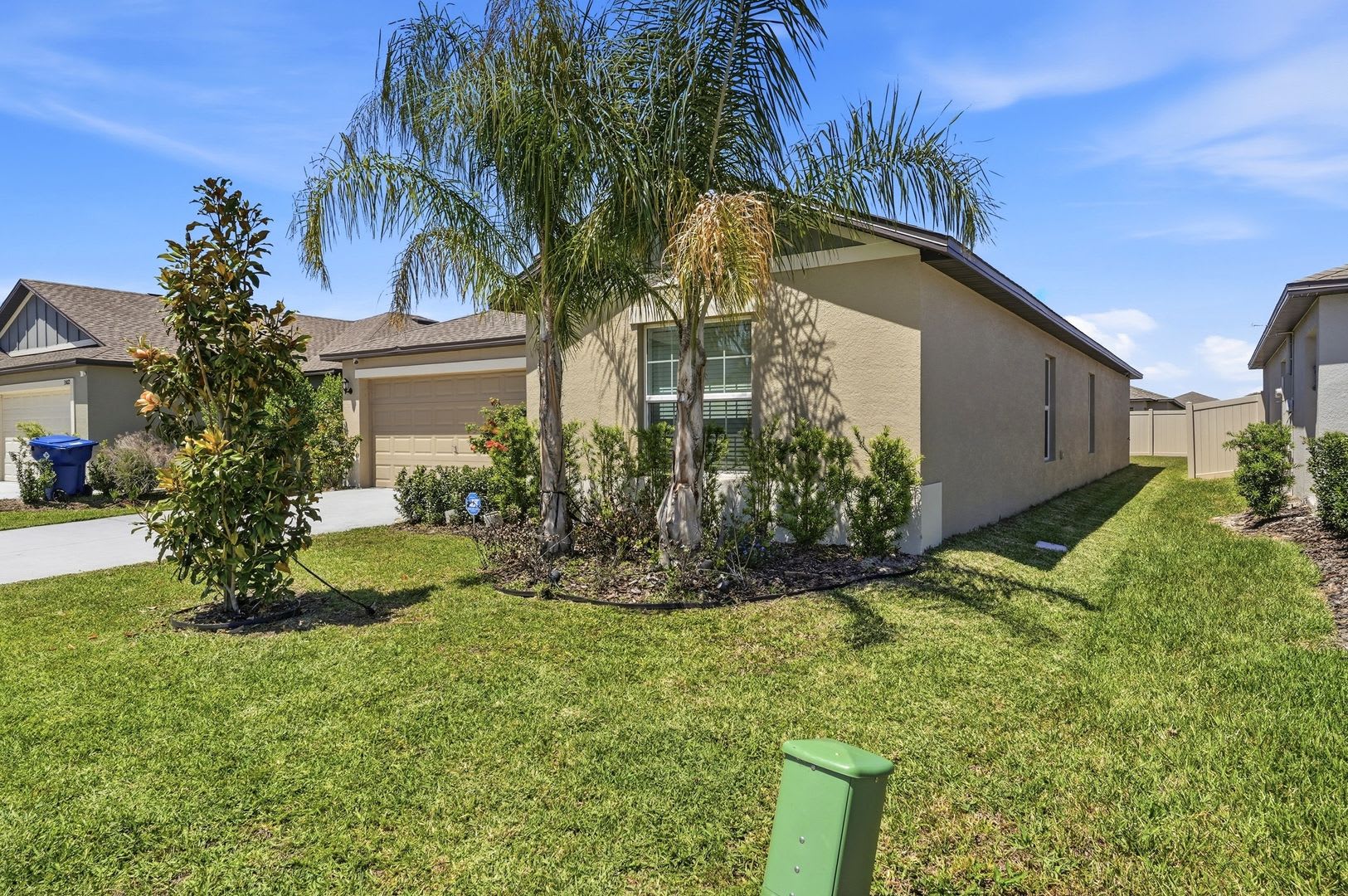 Ideal Twin Rivers homes: 4Br, quiet community – photo 2