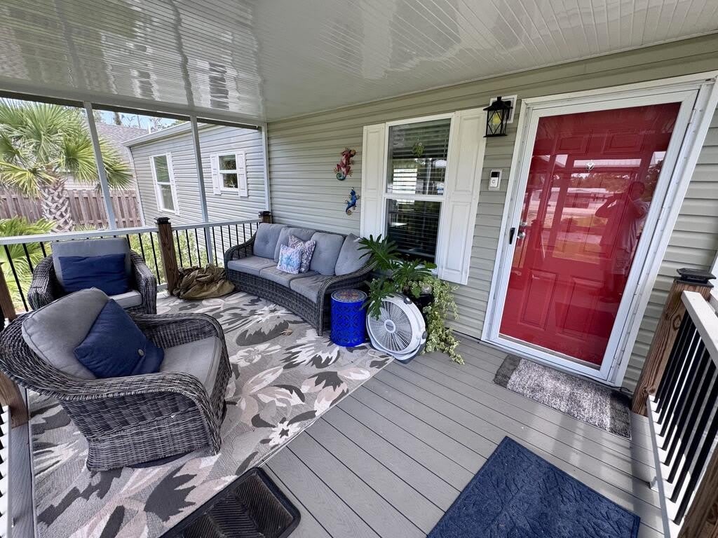 466 Santa Anna St – photo 2