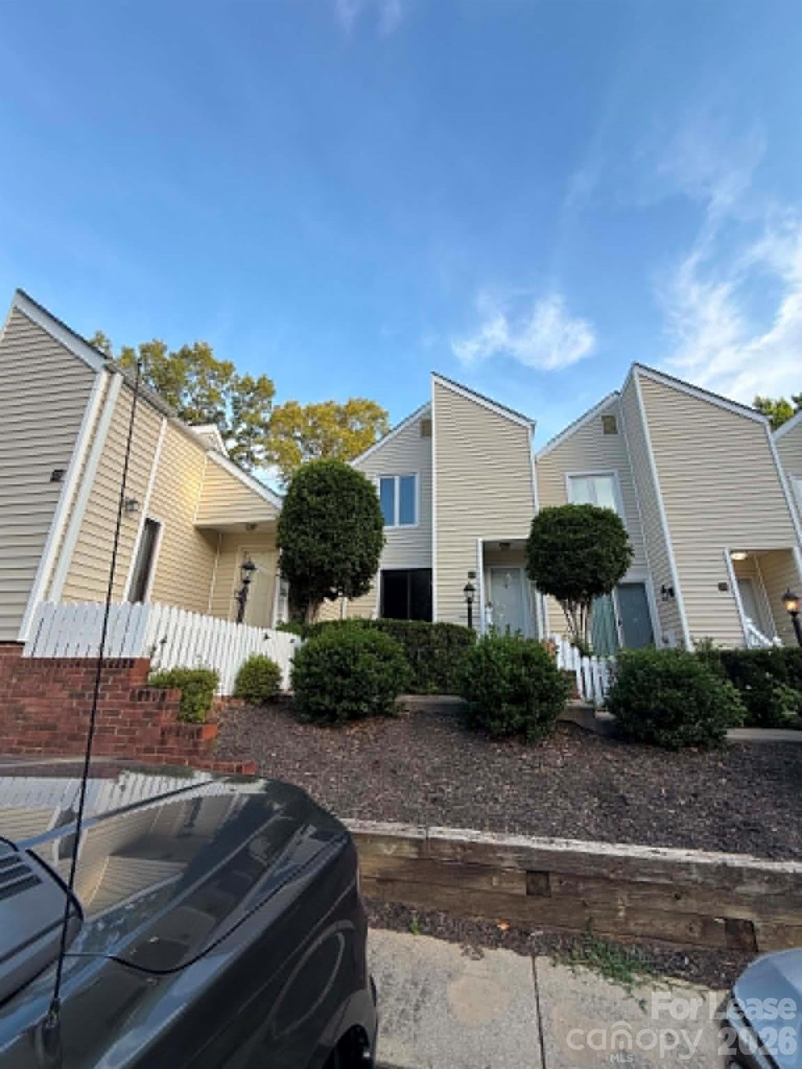 327 Eastwood Drive – photo 1