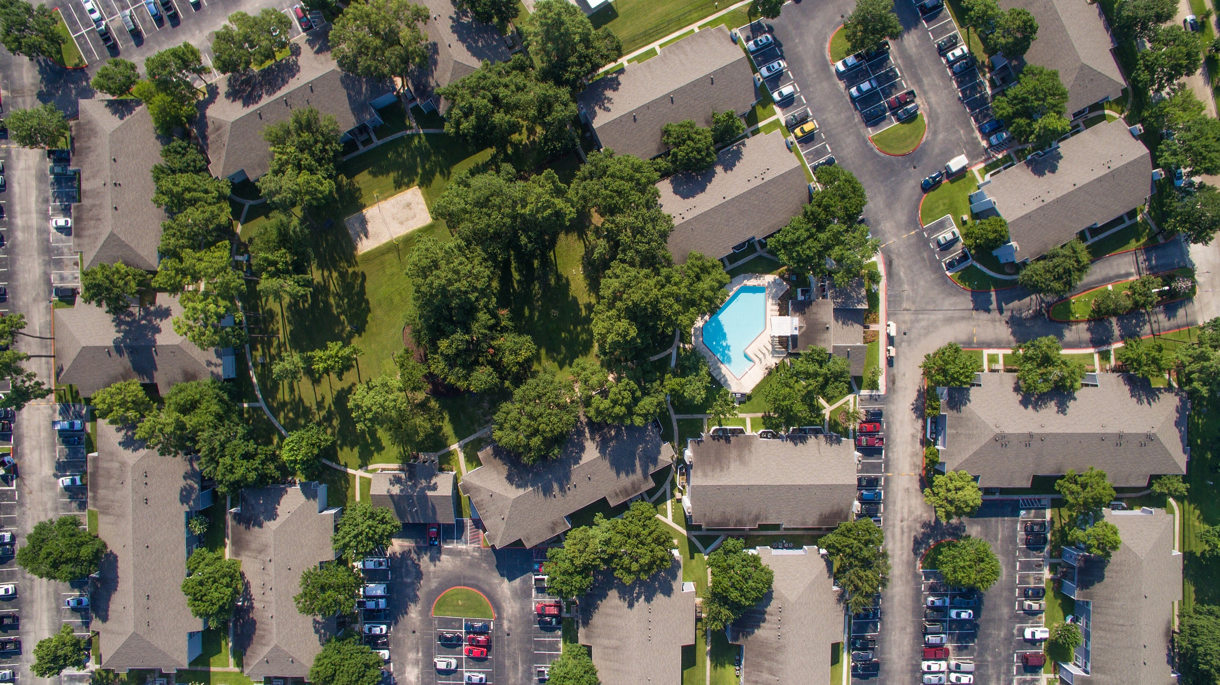 Lakewood Apartments – photo 2
