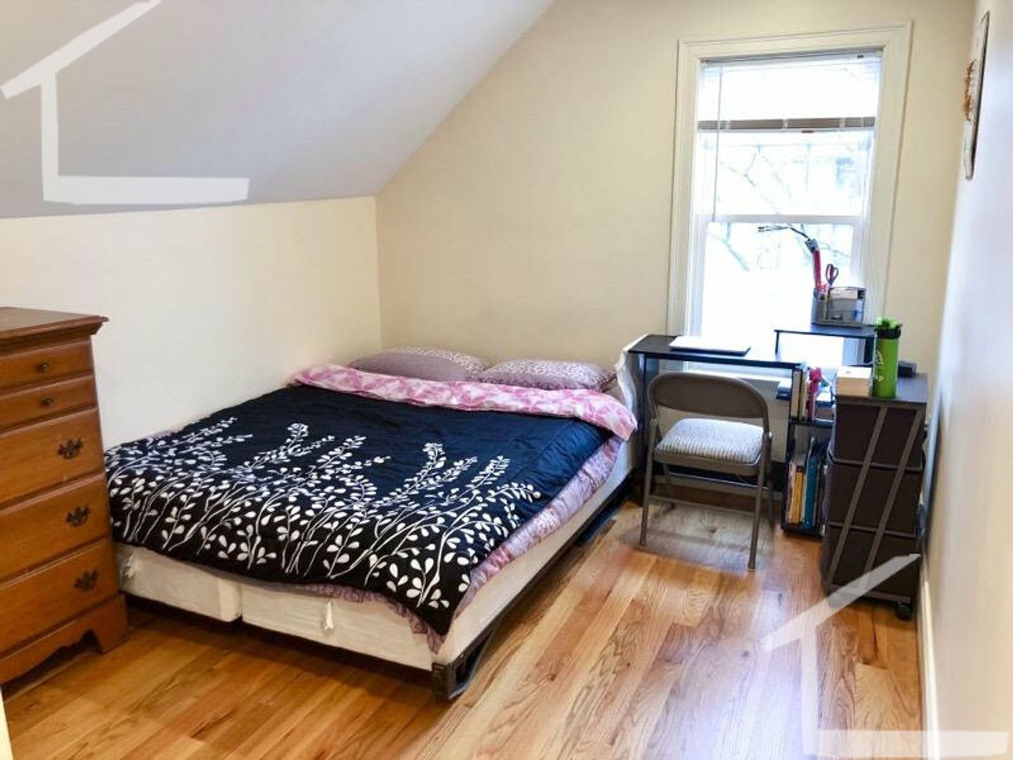 Newly Renovated 4 Bed 2 Bath Townhouse In Allston – photo 2